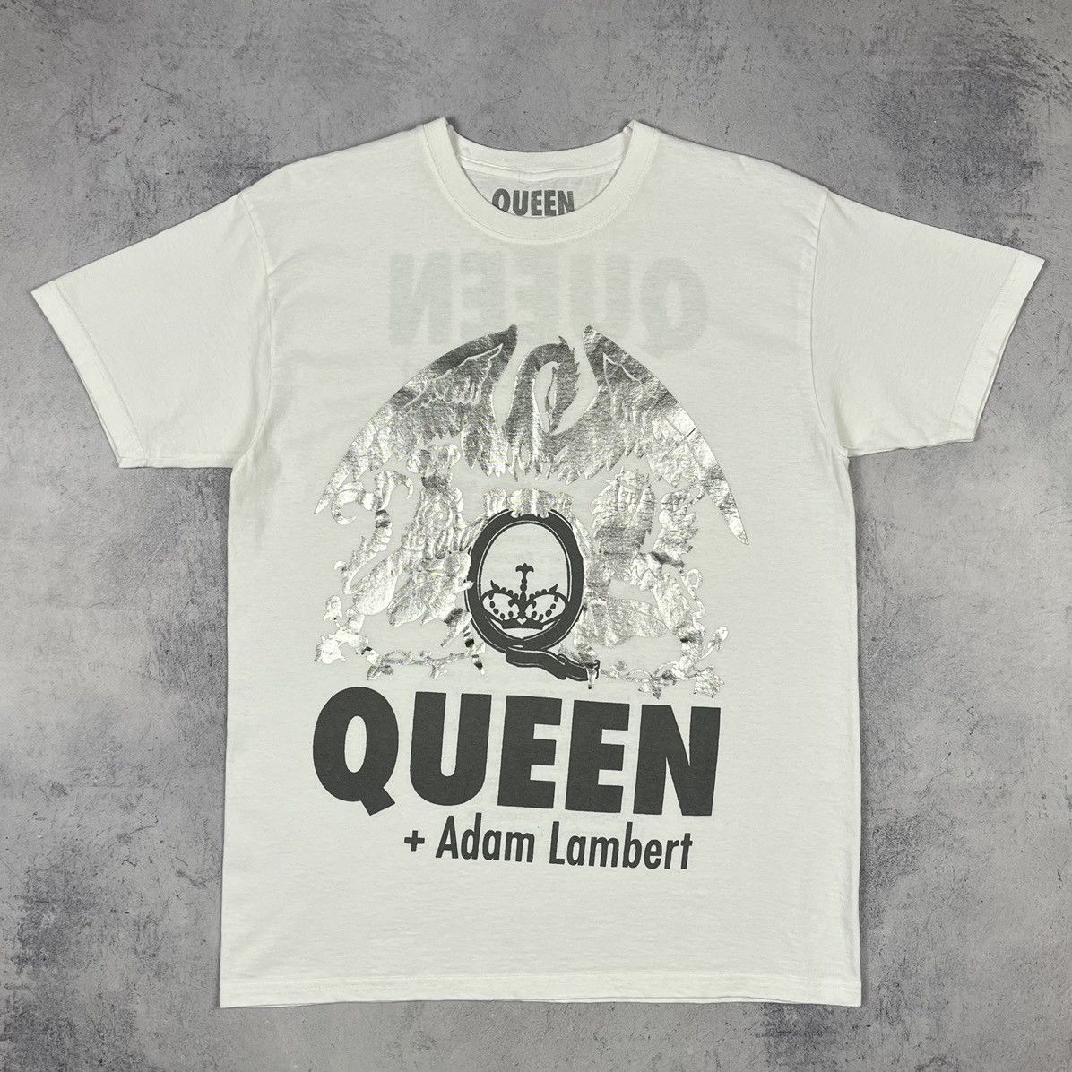 Band Tees Vintage Queen x Adam Lambert y2k rock tour band tee 00’s Size US M / EU 48-50 / 2 - 2 Thumbnail