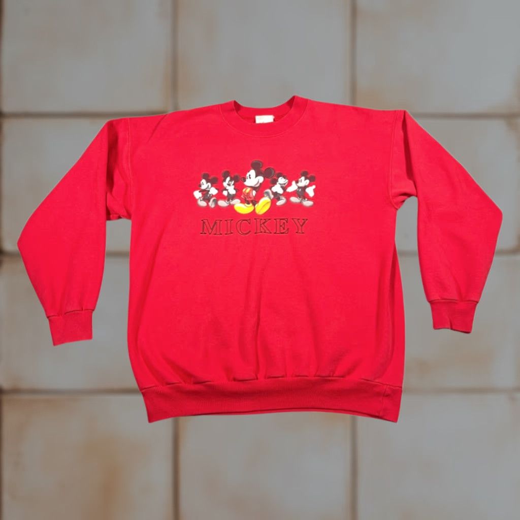 Disney VINTAGE Disney Mickey Mouse Sweater Adult LARGE Red Disney Store Sweatshirt Cartoon 90s Mens Size US L / EU 52-54 / 3 - 1 Thumbnail