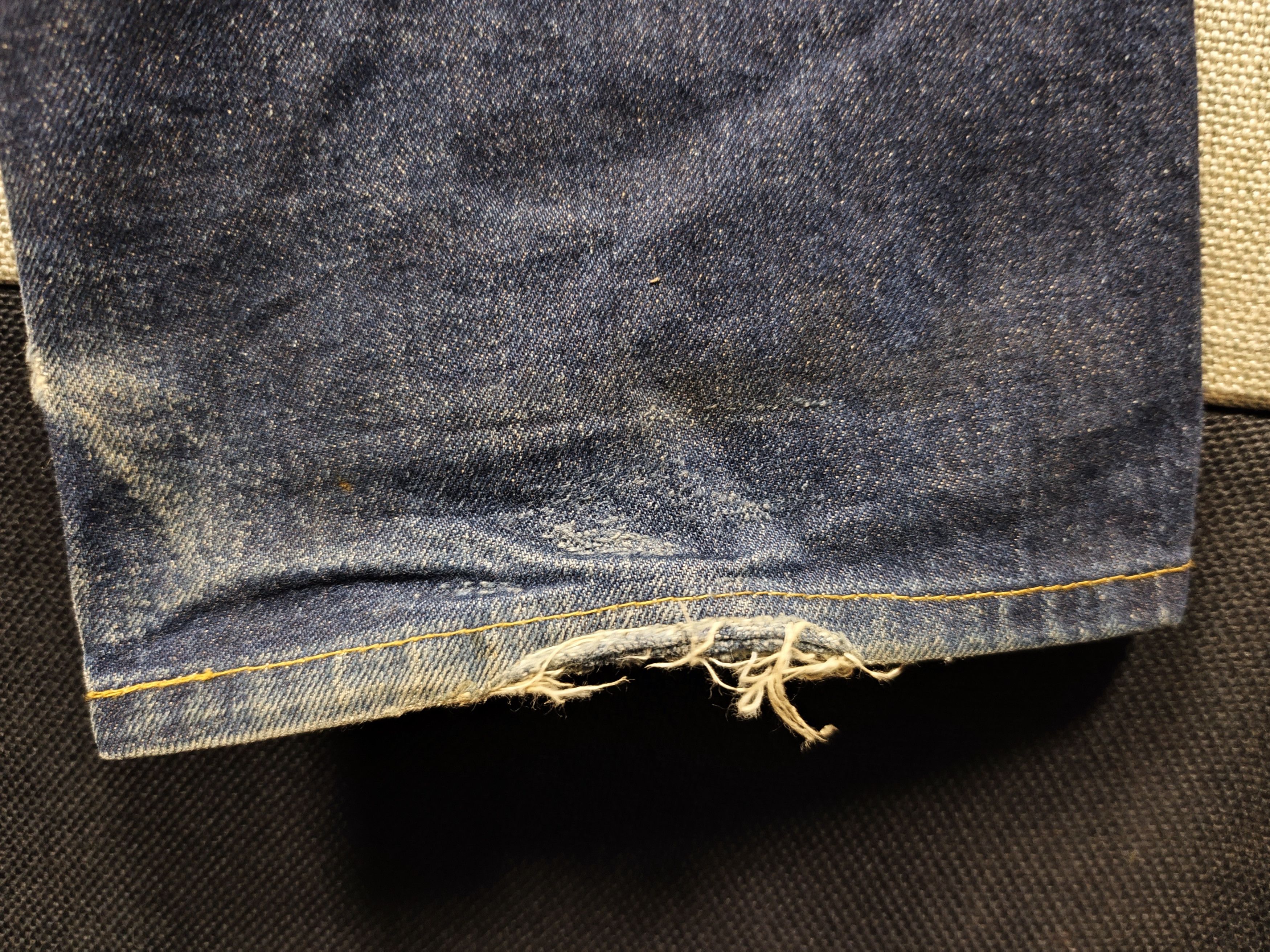 Levi's Vintage Levi's 501xx buckle back dark blue denim jeans Size US 32 / EU 48 - 18 Thumbnail