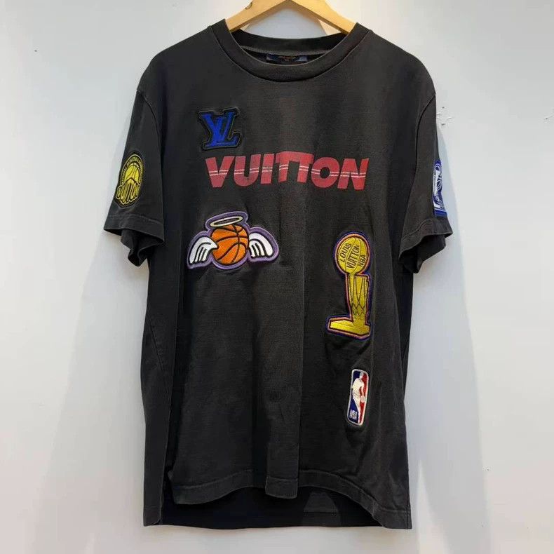 Louis Vuitton Louis Vuitton nba short sleeves Size US XL / EU 56 / 4 - 1 Thumbnail