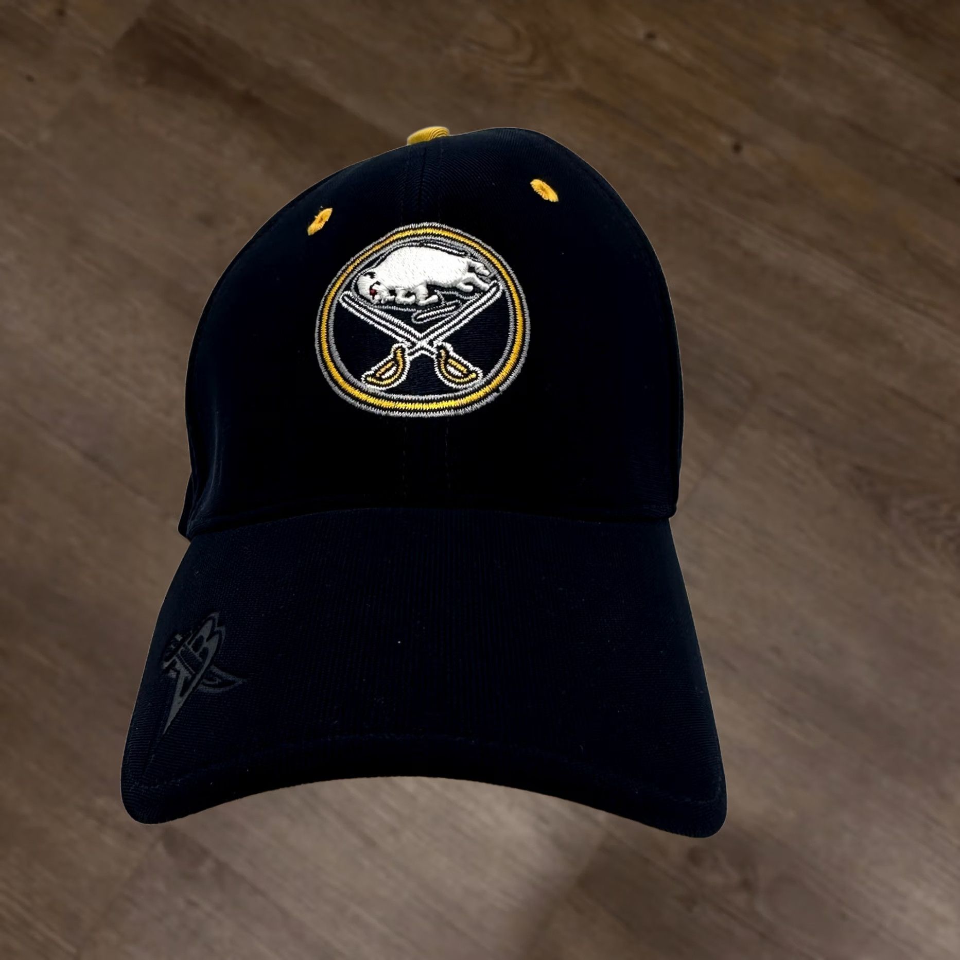 Twins VINTAGE Buffalo Sabres Mens Hockey Hats Large-XL Blue Embroidered Logo NHL Cap 47 Twins Size ONE SIZE - 1 Thumbnail