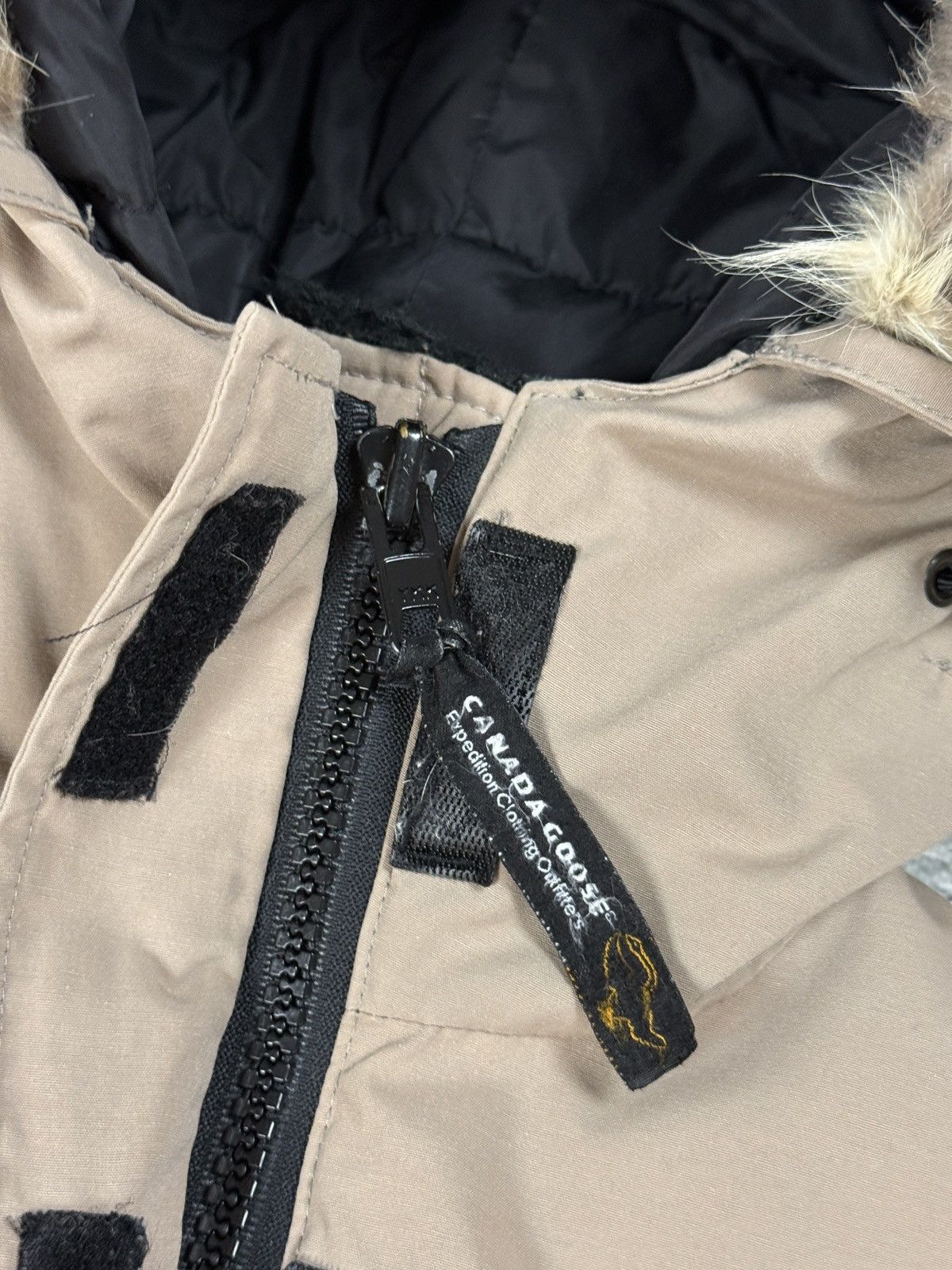 Canada Goose Canada Goose expedition jacket beige puffer no fur Size US S / EU 44-46 / 1 - 4 Thumbnail