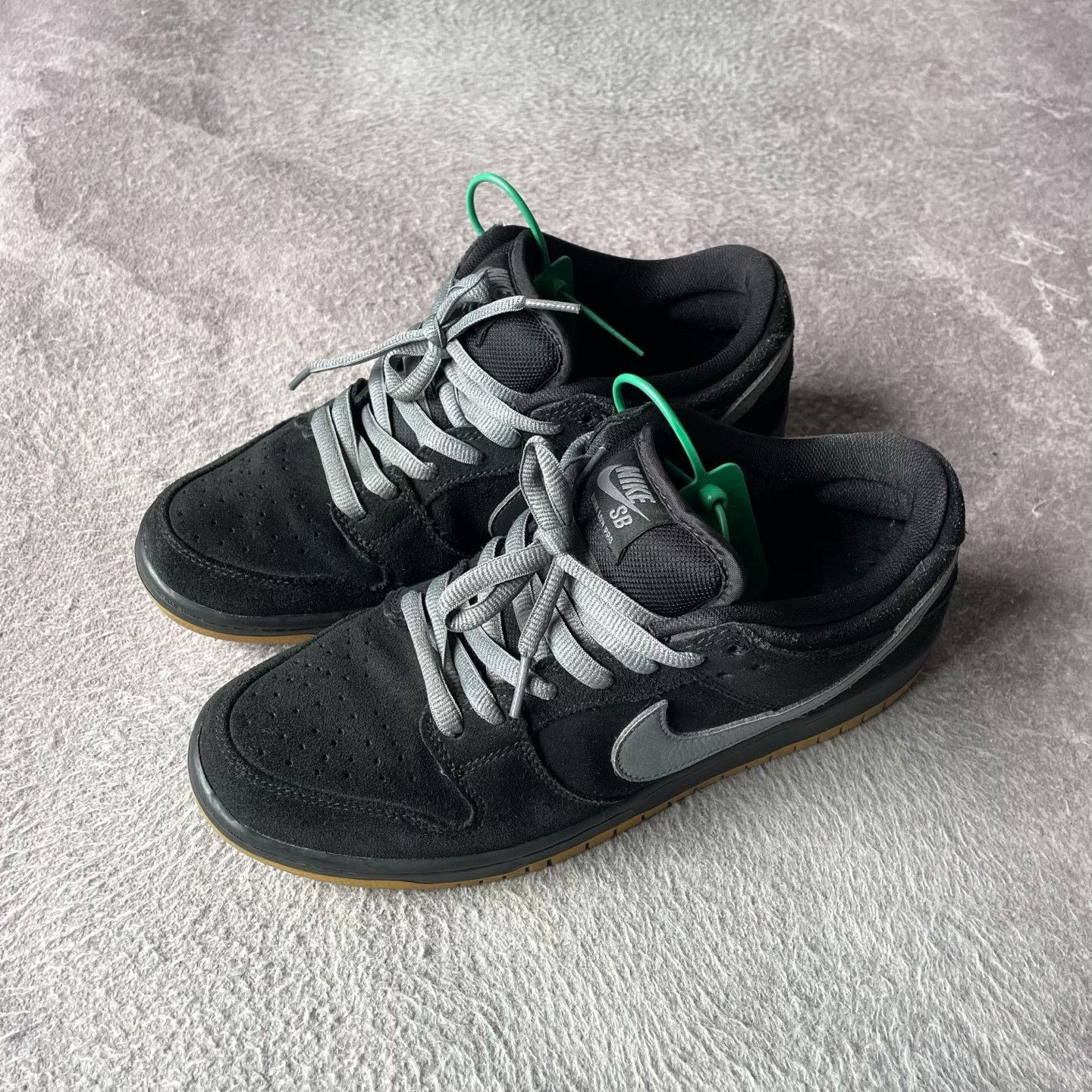 Nike Nike DUNK Black Lowtop Sneakers 43 Men Size US 10 / EU 43 - 1 Thumbnail