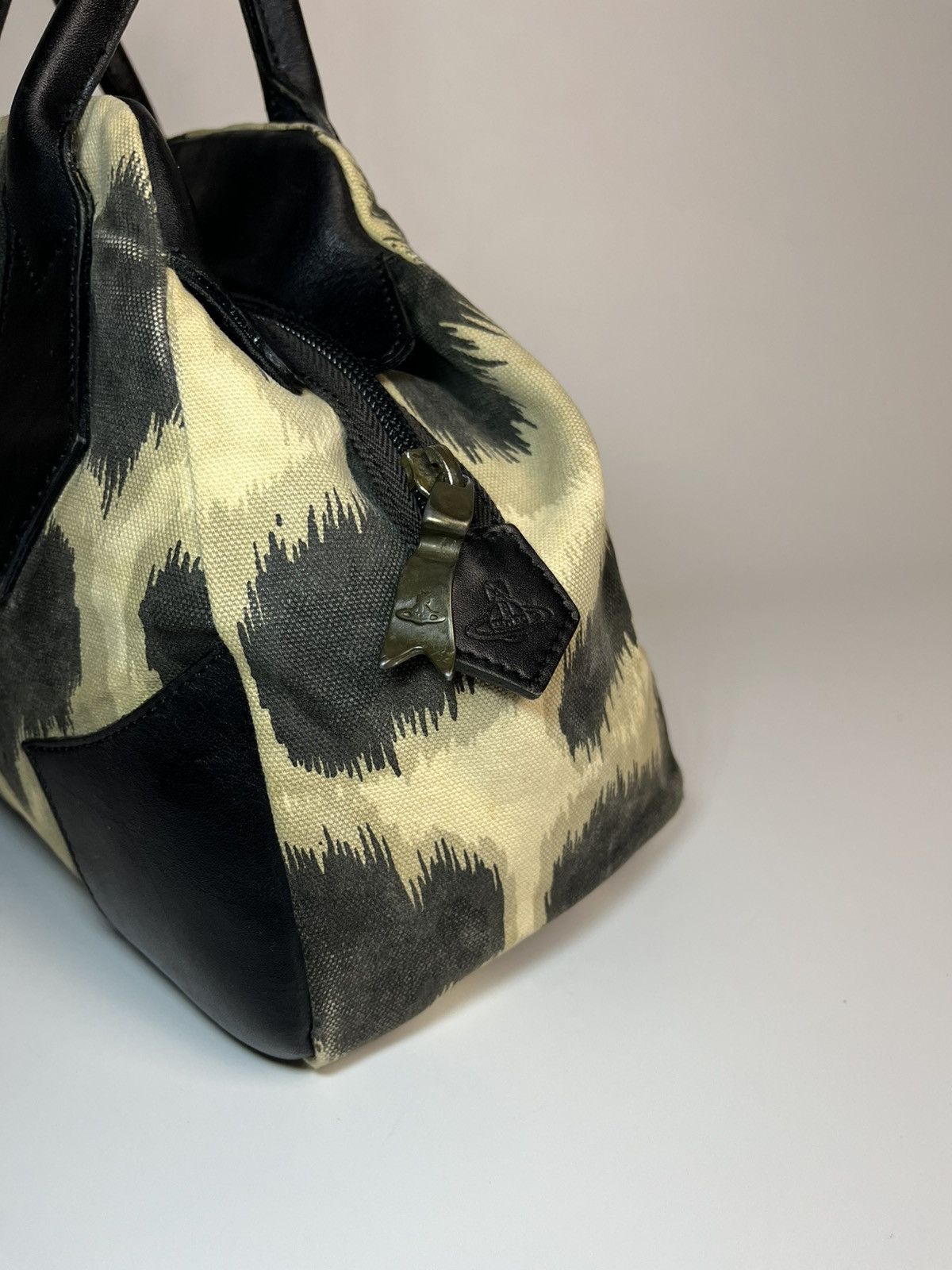 Vivienne Westwood Vivienne Westwood Safari in Black & White Medium Yasmin Bag Size ONE SIZE - 7 Thumbnail