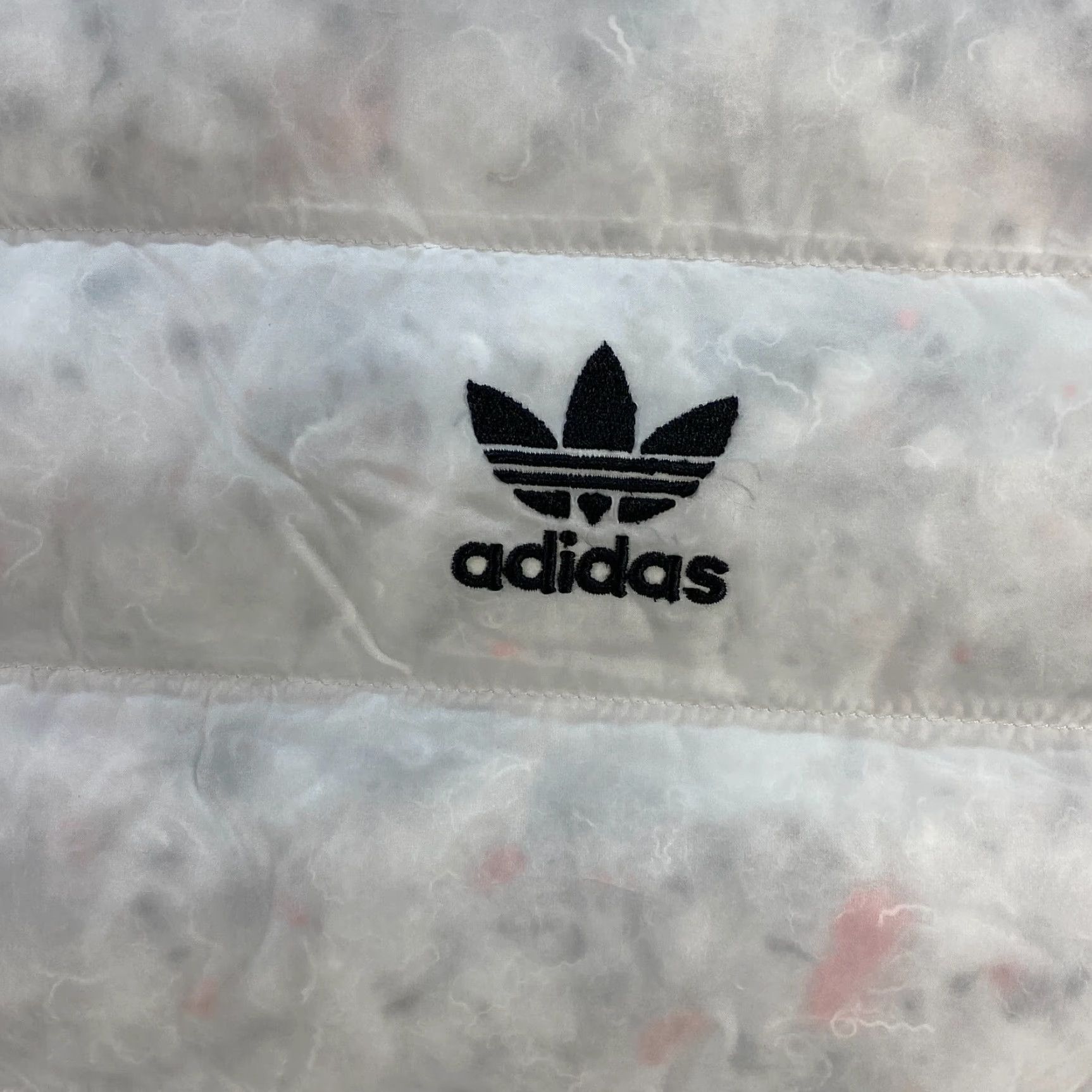 Adidas Adidas Vest Mens XL White With Colored Fill NEW NWT Puffer Made With Nature Vest Shirt Size US XL / EU 56 / 4 - 3 Thumbnail