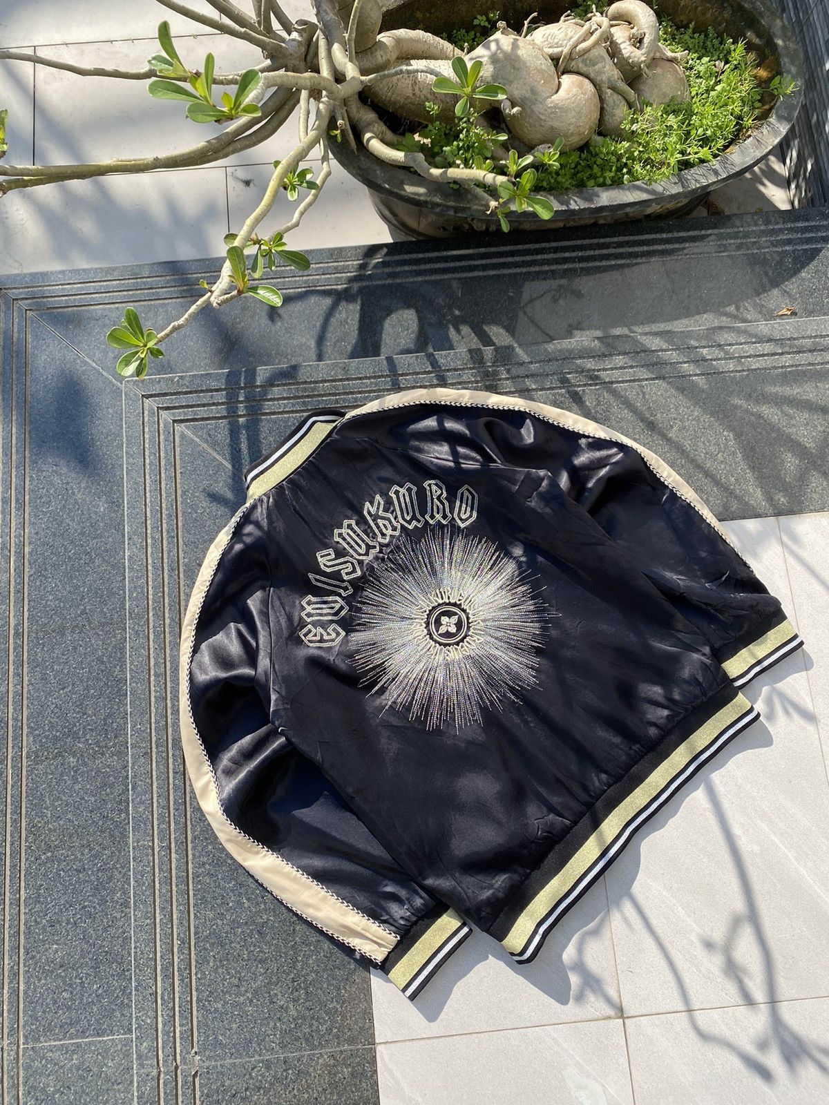 Evisu × Vintage 00S EVISUKURO Y2K JAPAN RARE BIG LOGO LIGHT BOMBER JACKET Size US L / EU 52-54 / 3 - 4 Thumbnail