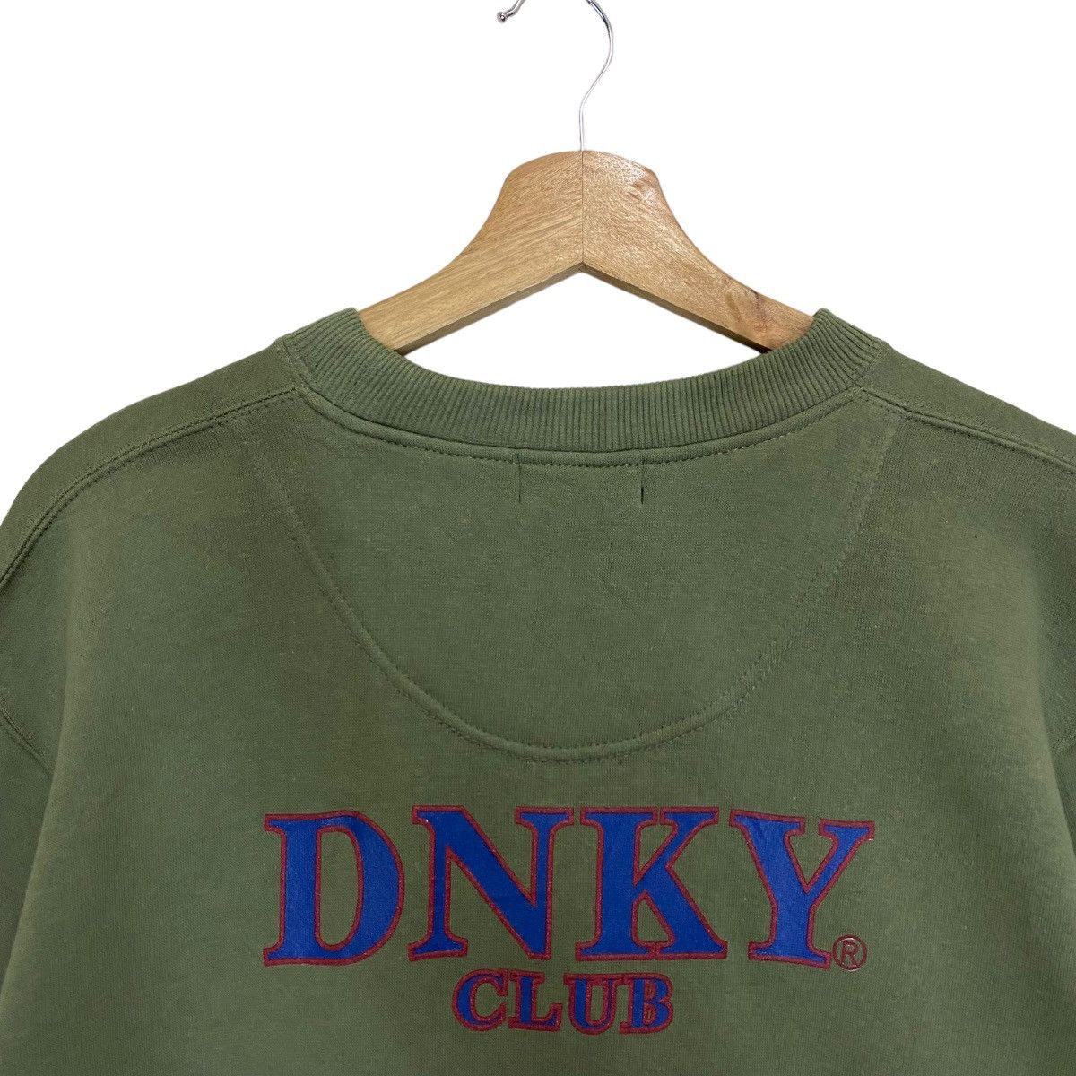 DKNY Vintage DKNY Big Back Logo Crewneck Sweatshirt Size US M / EU 48-50 / 2 - 4 Thumbnail