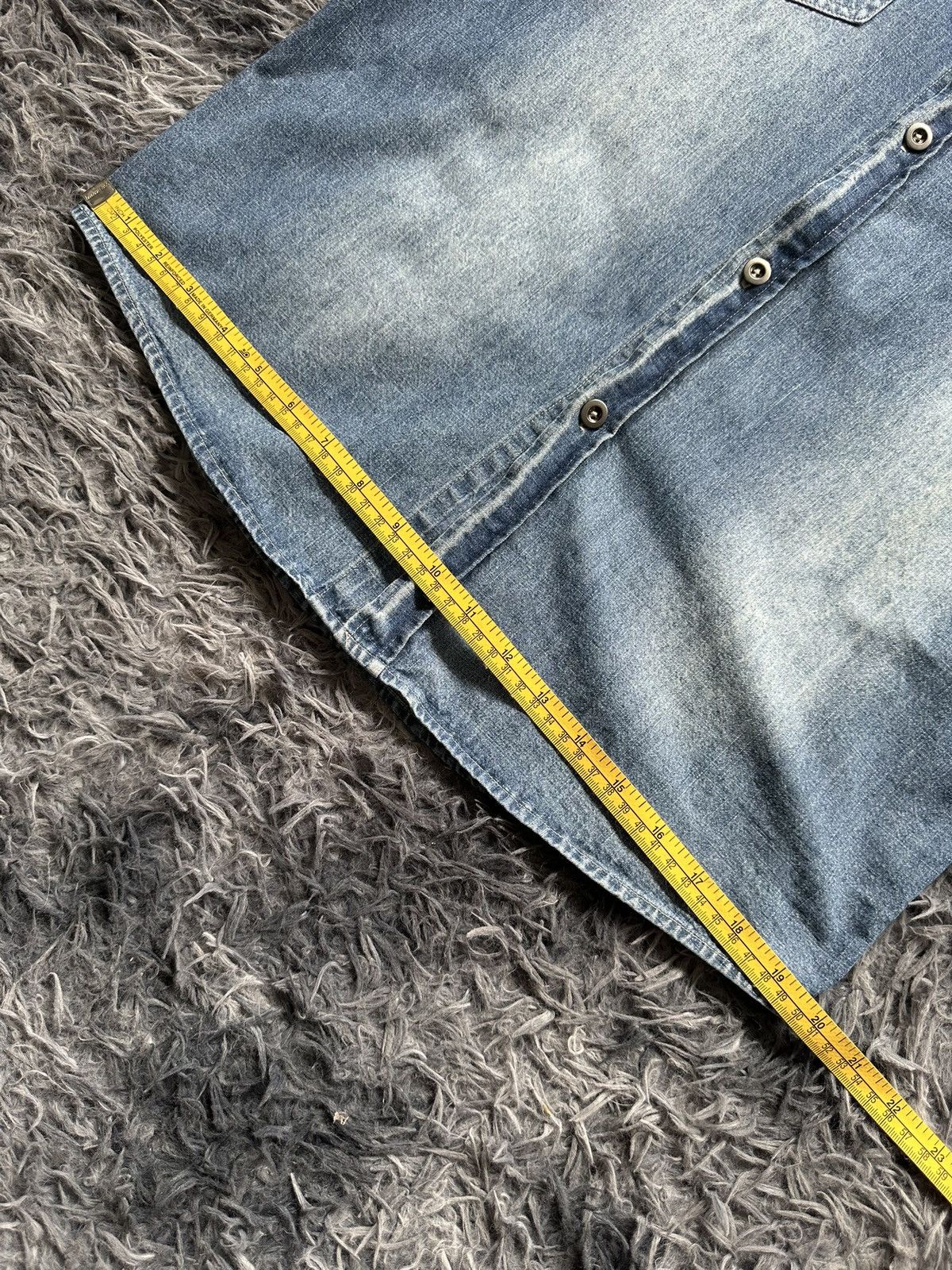 Schlussel 00's Schlussel j-rock stonewash denim shirt Size US M / EU 48-50 / 2 - 14 Thumbnail