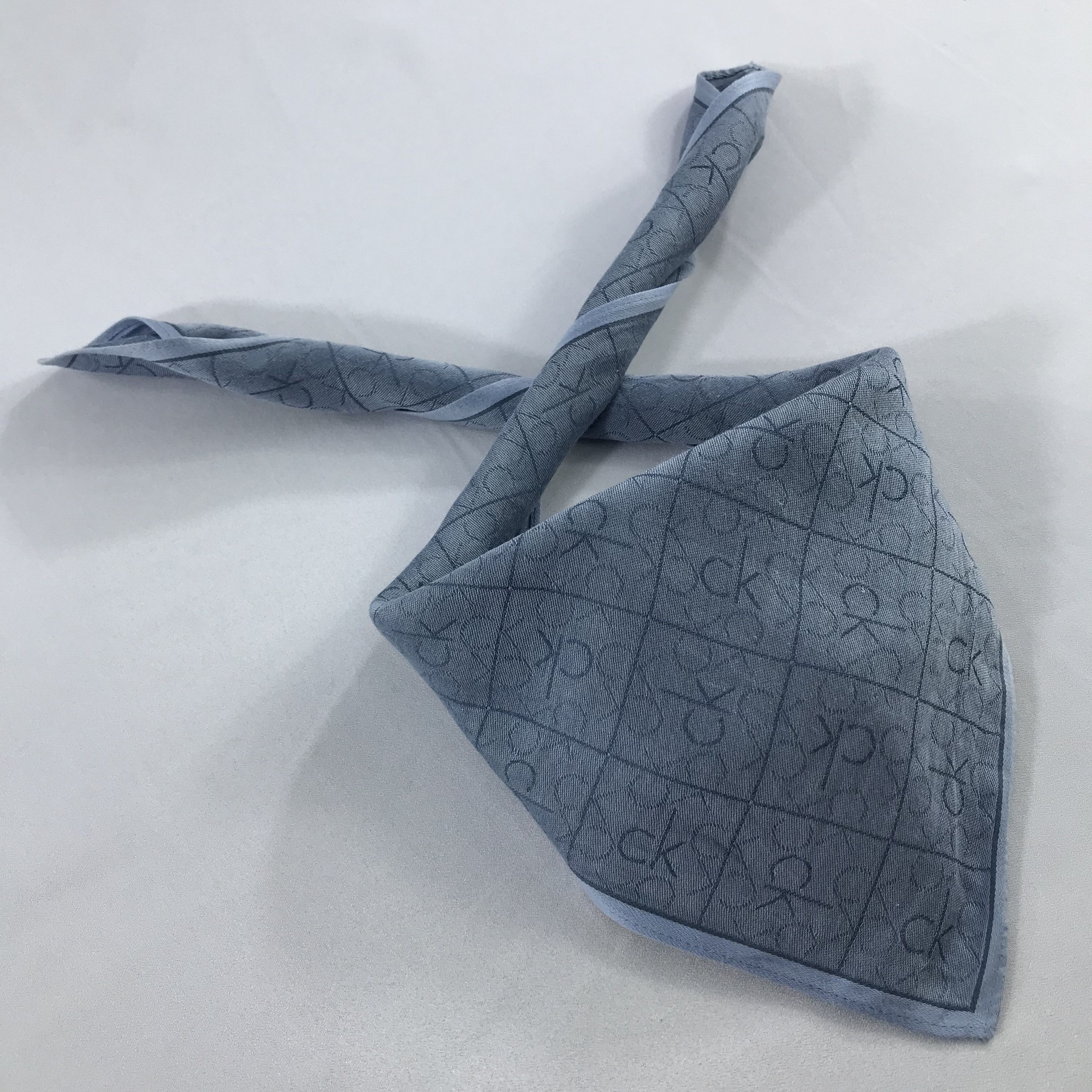 Calvin Klein × Vintage Calvin Klein Bandana / Handkerchief / Neckerchief - S2523 Size ONE SIZE - 4 Thumbnail
