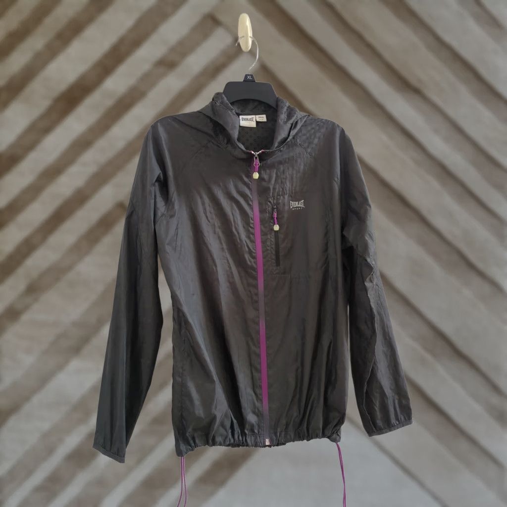 Everlast VINTAGE: No Everlast Windbreaker Jacket Womens XL Black Windbreaker Lightweight Zip Hooded Pockets Athletic Season: All-Season Size XL / US 12-14 / IT 48-50 - 1 Thumbnail