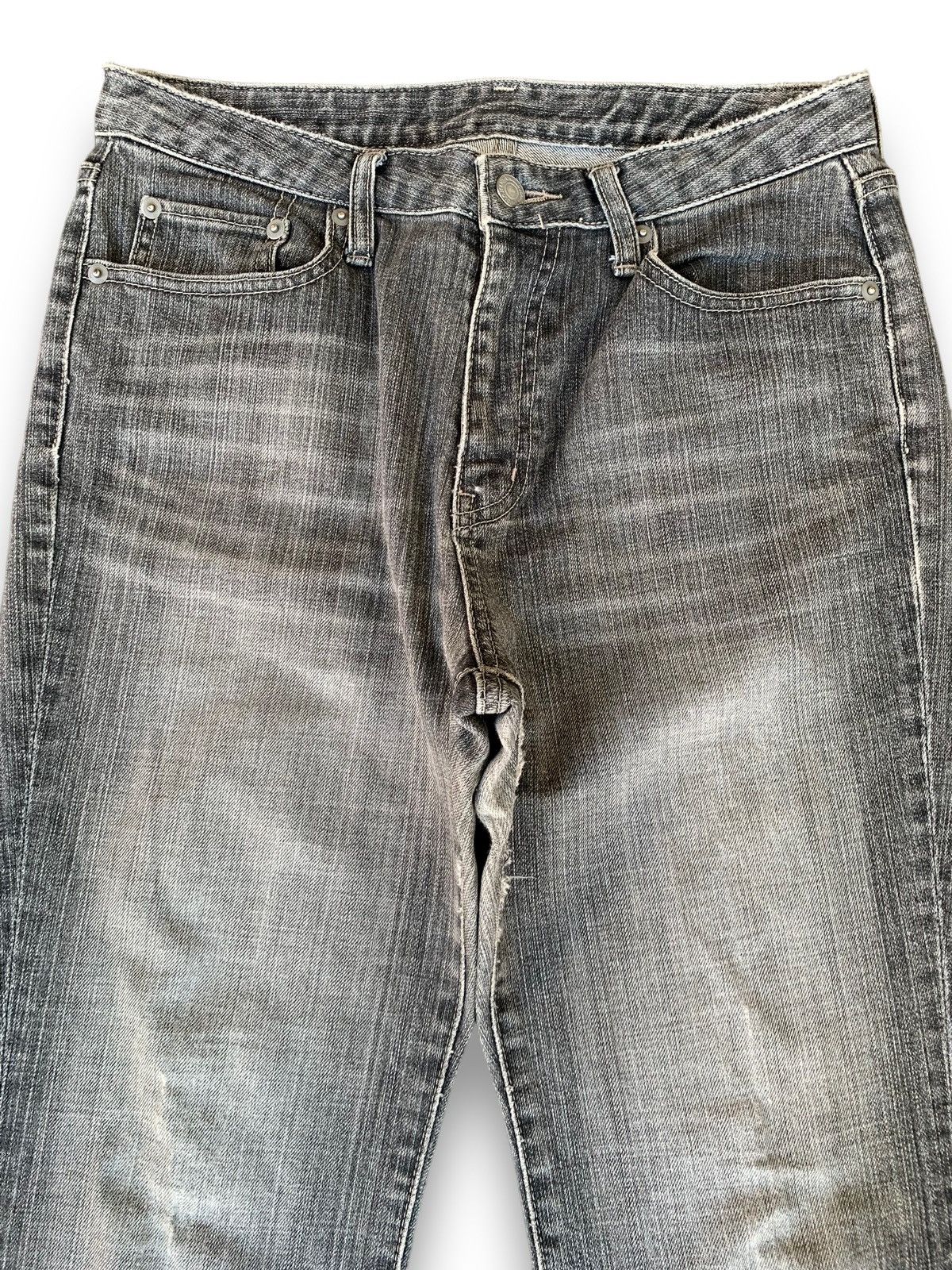 Undercover × Uniqlo Vintage Y2K Uniqlo Faded Washed Flare Jeans Size US 29 - 3 Thumbnail