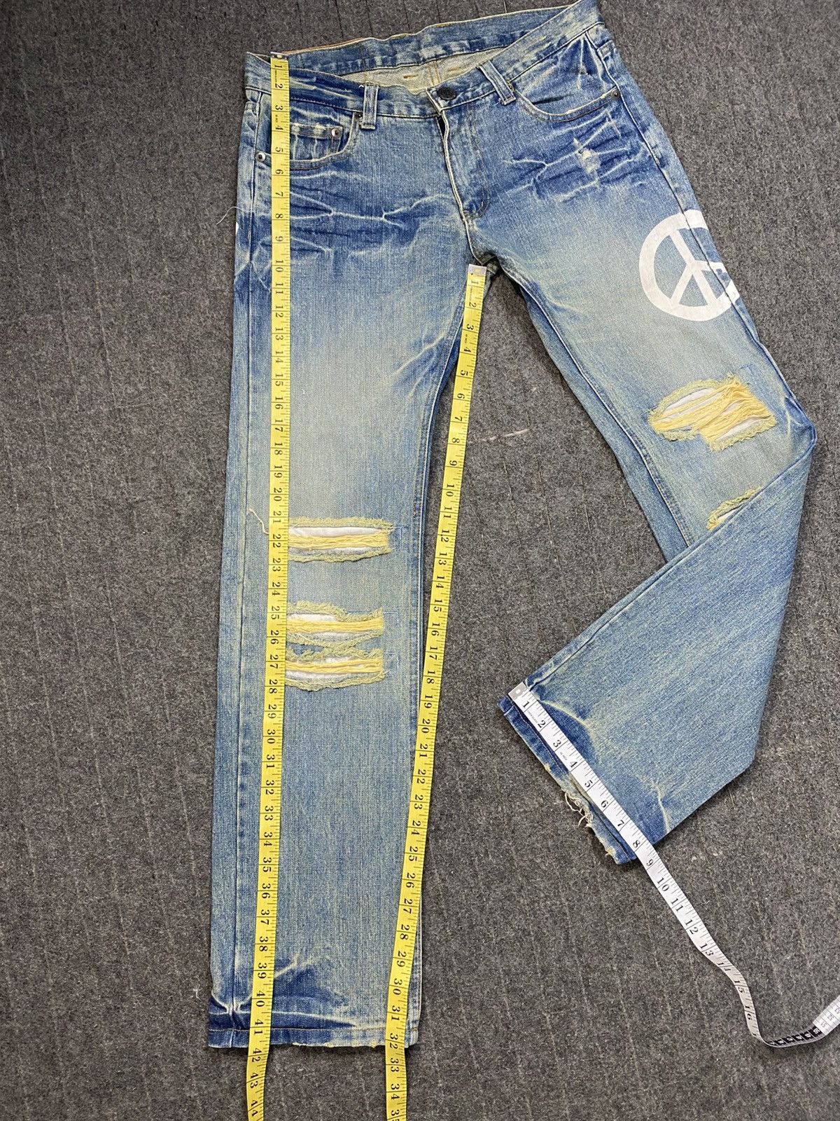 Japanese Brand Vintage Peace Denim Printed Distressed Hippie Jeans Size 33 Size US 33 - 14 Thumbnail