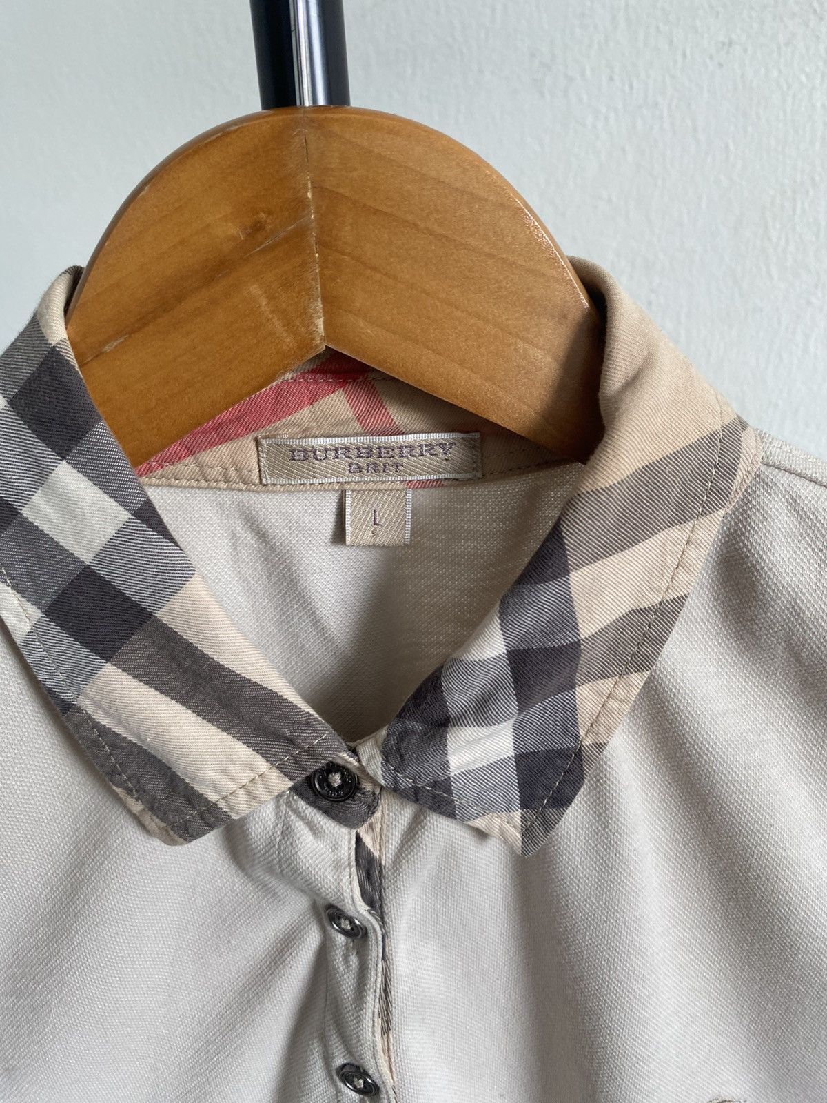 Burberry 🔥 OFFER ME NOW🔥 🔥 Burberry Novacheck Polo Colar Shirt Women Size L / US 10 / IT 46 - 9 Thumbnail