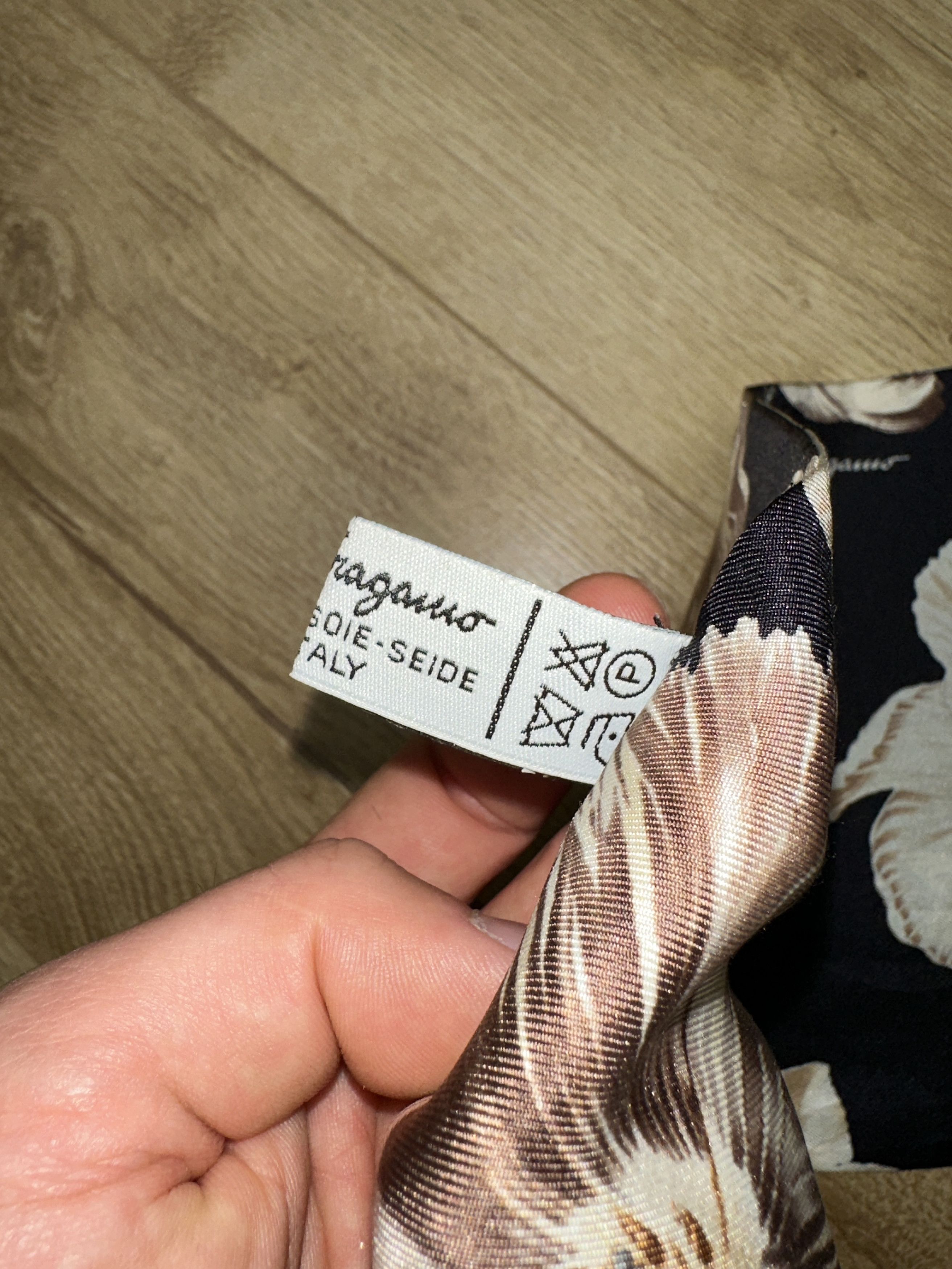 Salvatore Ferragamo Salvatore Ferragamo Silk Floral Scarf Rare Long Neck Tie Size ONE SIZE - 5 Thumbnail
