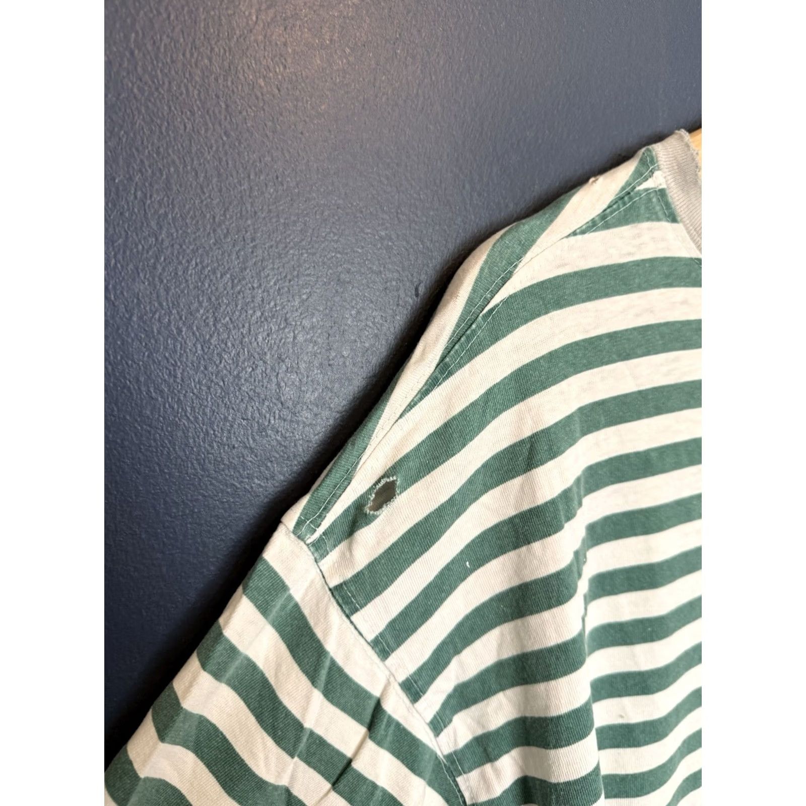 Pepe Jeans VINTAGE Pepe Jeans T-Shirt Shirt Large Men Green 90s Cotton Distressed Stipe 6/10 Sz Large Women? Size US L / EU 52-54 / 3 - 5 Thumbnail