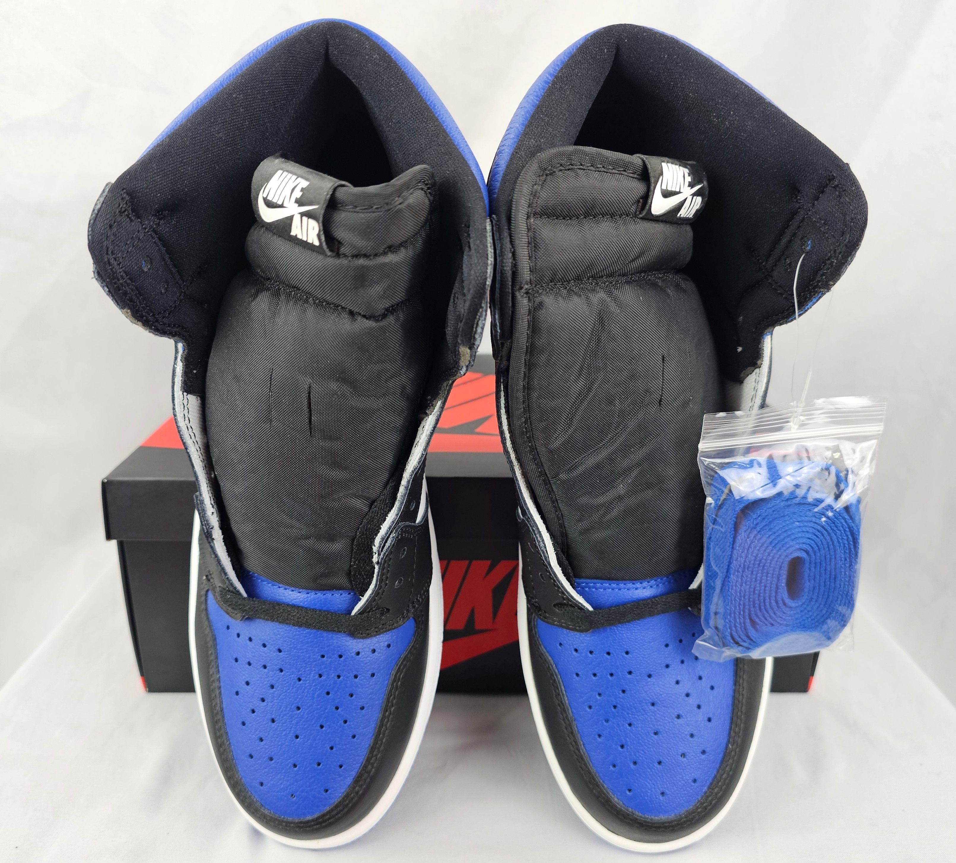 Jordan Brand Nike Air Jordan 1 Retro High OG "Royal Toe" 2020 Men's NEW Size US 11 / EU 44 - 4 Thumbnail