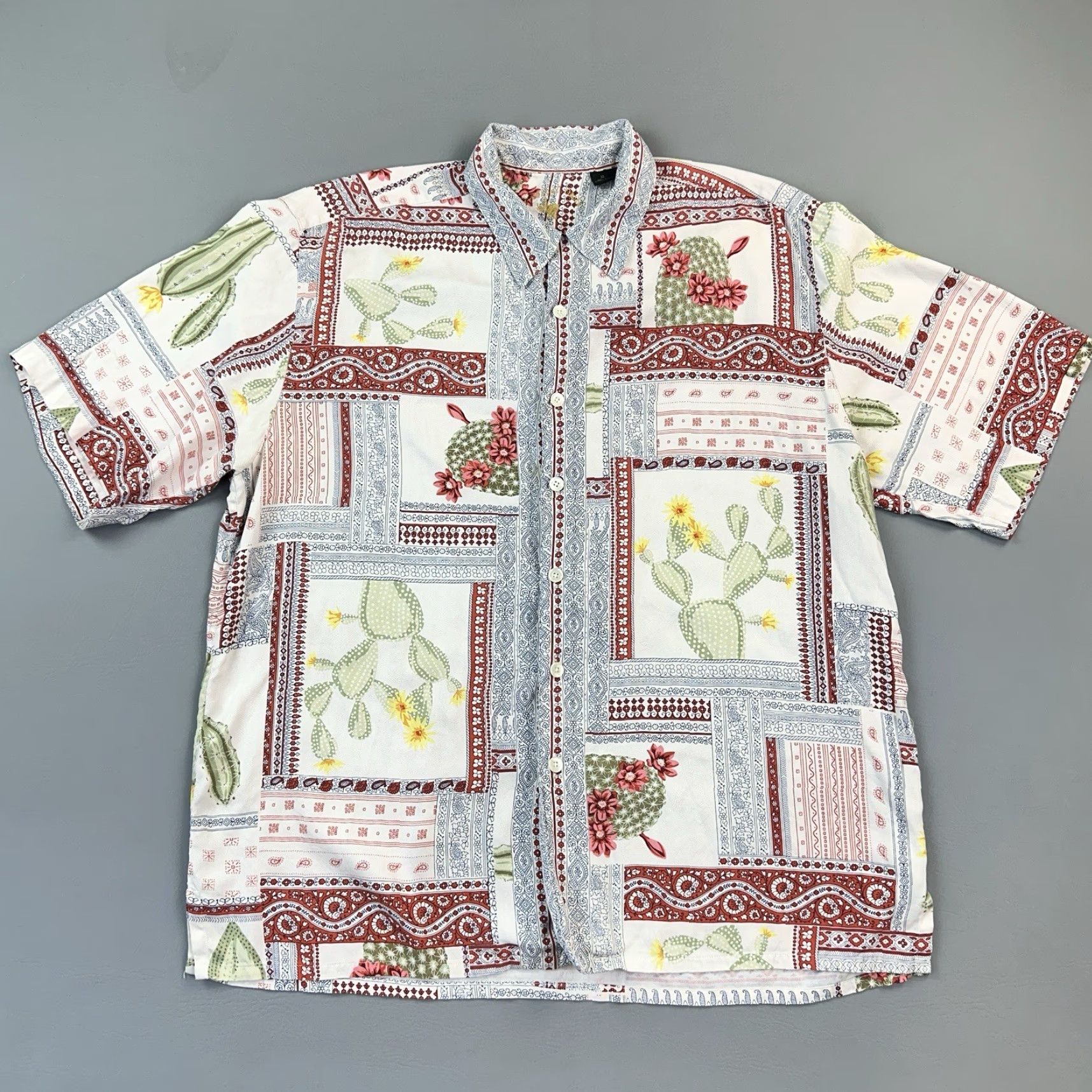 Vintage VINTAGE Tropical Oasis Shirt Mens XL Silk Paisley Cactus Print Hawaiian Camp Shirt Size US XL / EU 56 / 4 - 2 Thumbnail