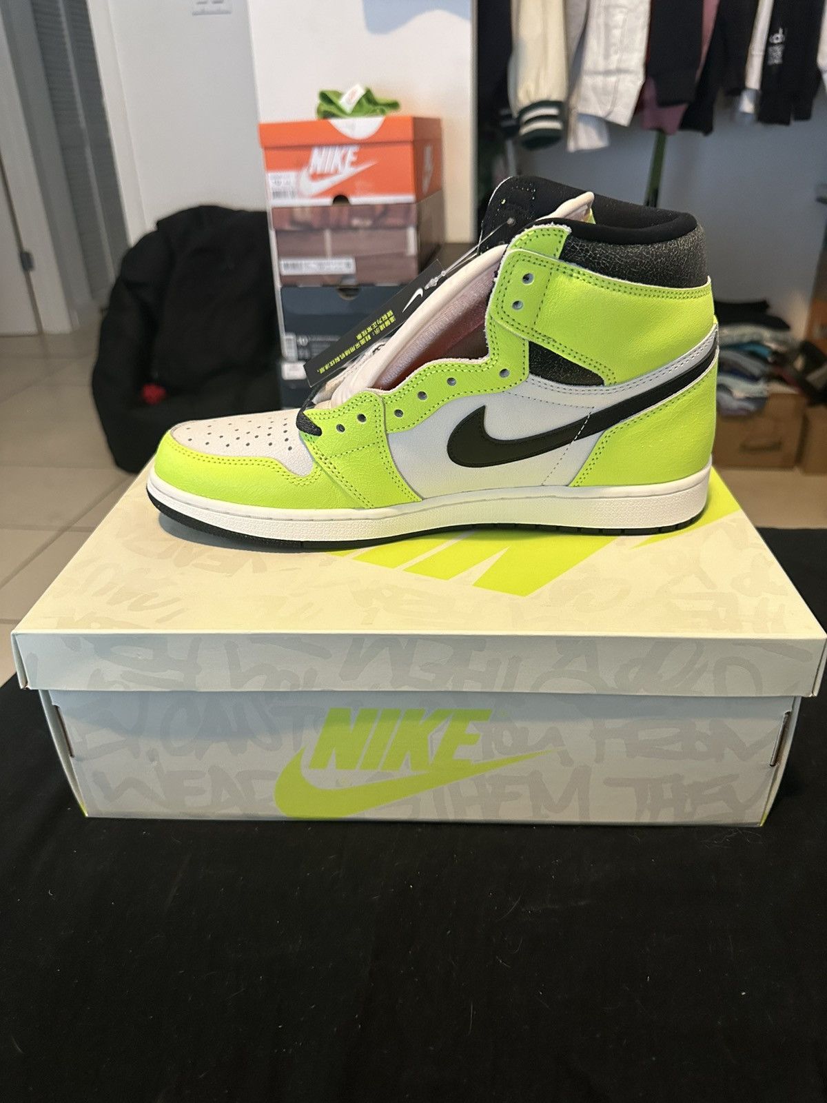 Nike Jordan 1 Visionaire Size US 11 / EU 44 - 2 Thumbnail