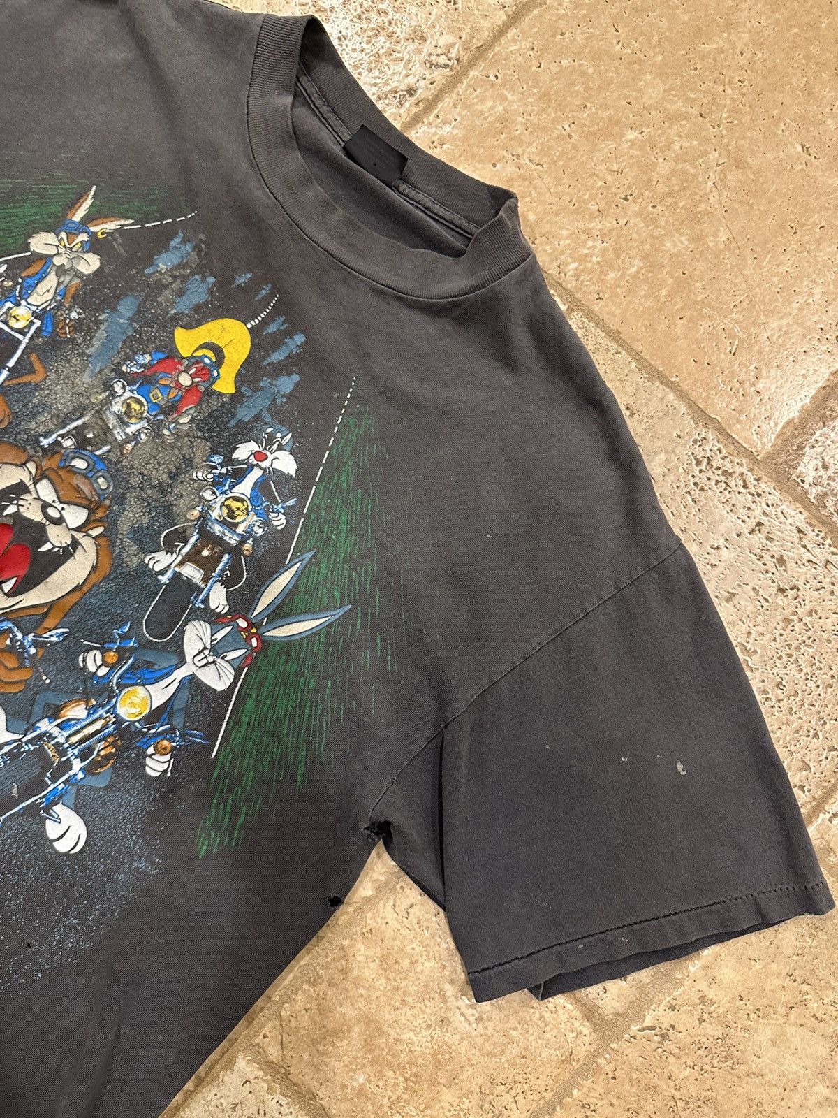 Cartoon Network Vintage Looney Tunes 1993 Motorcycle Biker Faded T-Shirt Size US XL / EU 56 / 4 - 11 Thumbnail