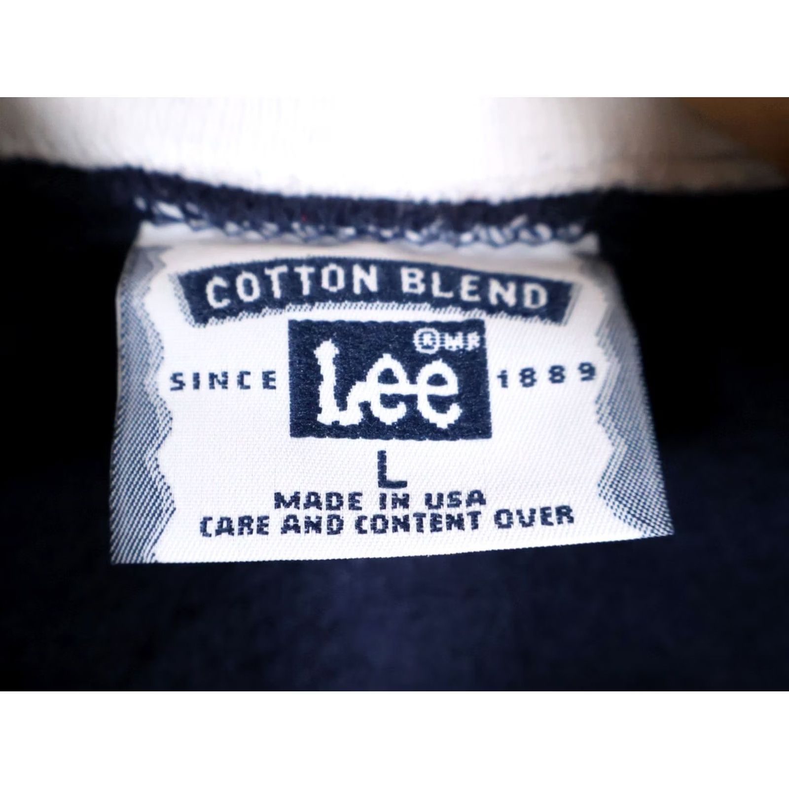 Lee VINTAGE Lee Sweatshirt 90s Holy Trinity Catholic School Embroidered Mock Neck Blue Womens Large Size L / US 10 / IT 46 - 3 Thumbnail