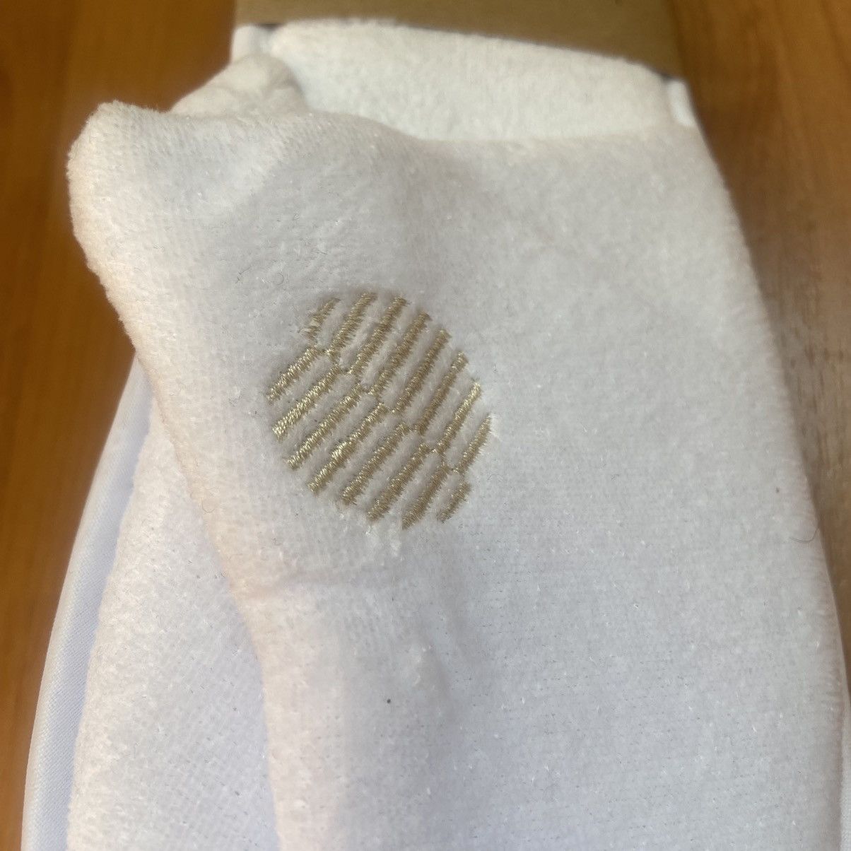Vintage NWT Pullman Resort & Spa Maldives Logo Slippers Men’s 10ish Size US 10 / EU 43 - 4 Thumbnail