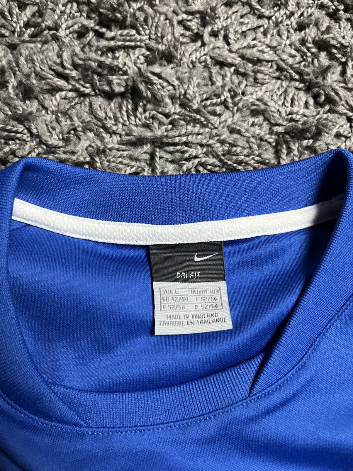 Nike Vintage Nike Dri-FIT Center Swoosh Training T-Shirt Size US L / EU 52-54 / 3 - 5 Thumbnail