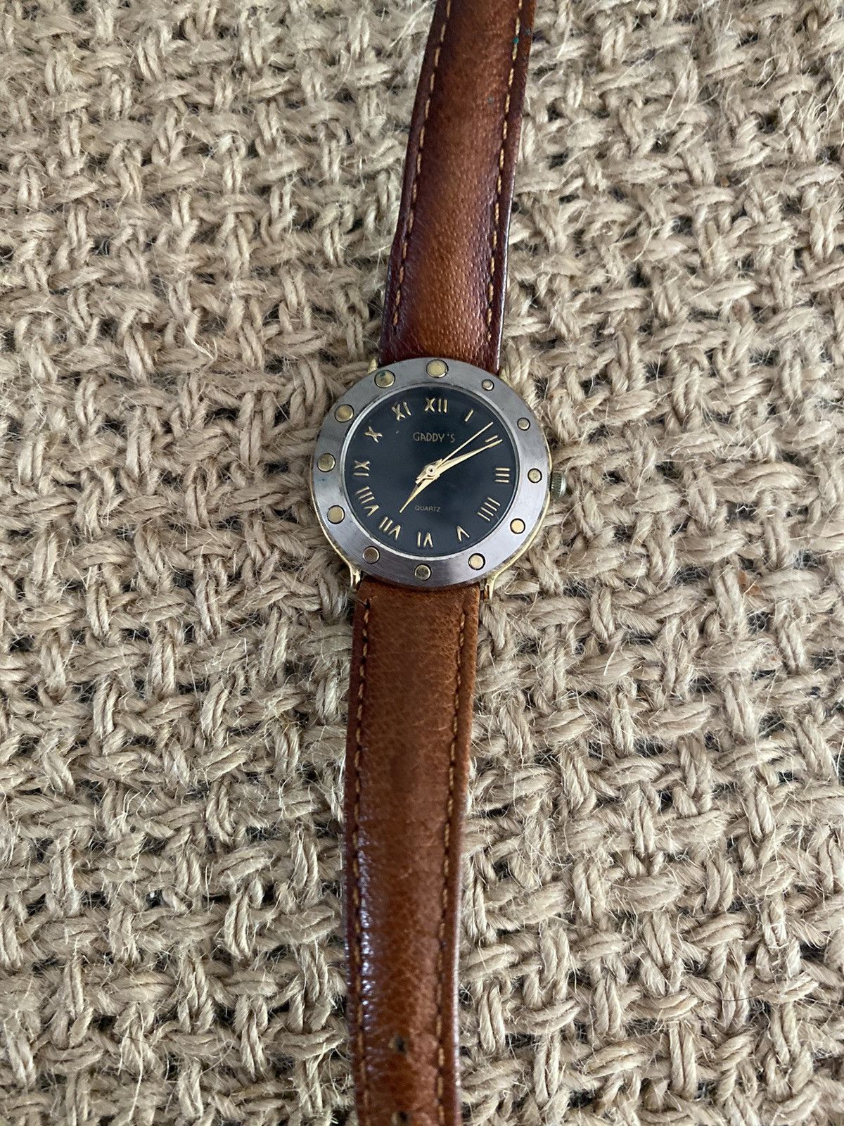 Other VINTAGE GADDY’S QUARTZ TWO TONED WATCH GENUINE LEATHER BAND Size ONE SIZE - 10 Thumbnail