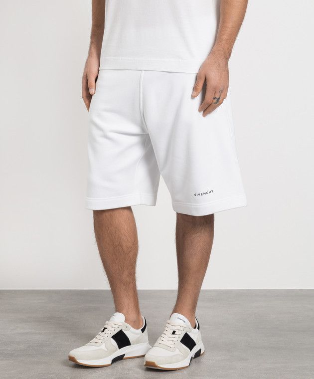 Givenchy o1srvl11e0325 Boxy Fit Bermuda Short in White Size US 36 / EU 52 - 2 Thumbnail