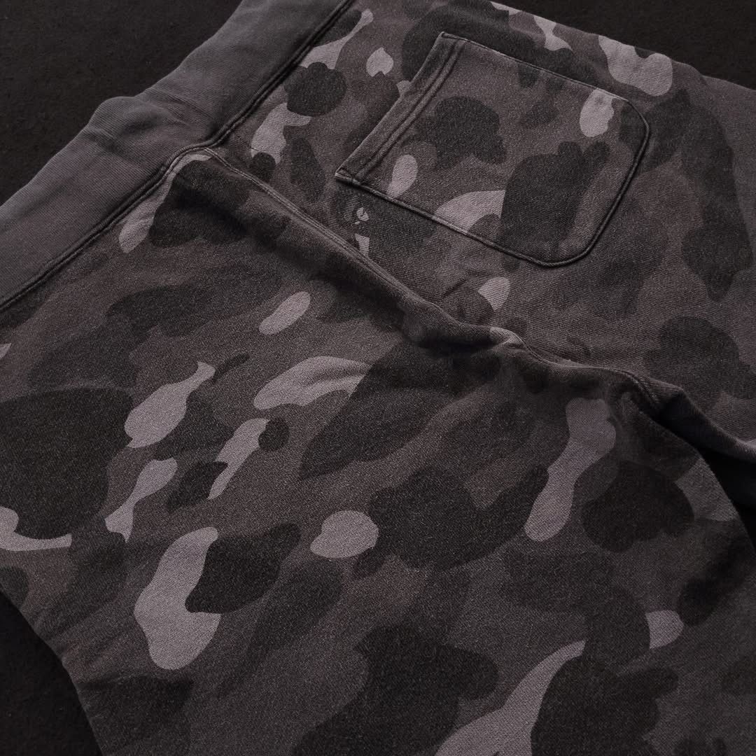 Bape 2015 Bape x RSVP Camo Sweatshort Size US 30 / EU 46 - 4 Thumbnail