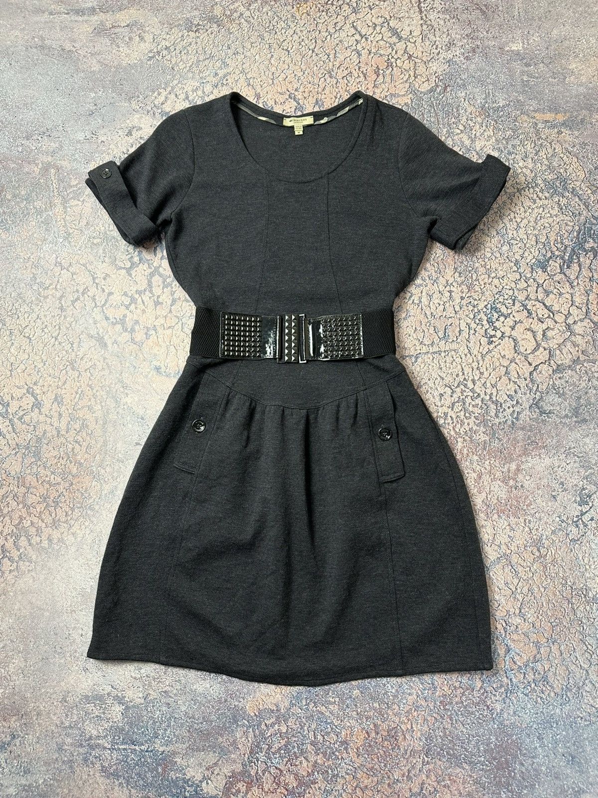 Burberry Burberry dress luxury Size M / US 6-8 / IT 42-44 - 1 Thumbnail
