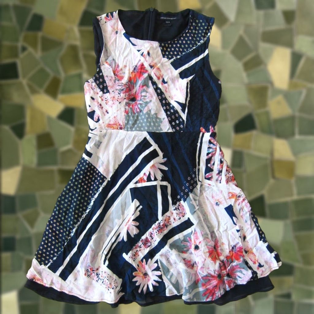 French Connection French Connection Shirt Women 8 Pink Floral Sun Dress Knee Length Lined Sundress Tank Dress 100% Rayon Sheath A-Line Style 8 Size M / US 6-8 / IT 42-44 - 1 Thumbnail
