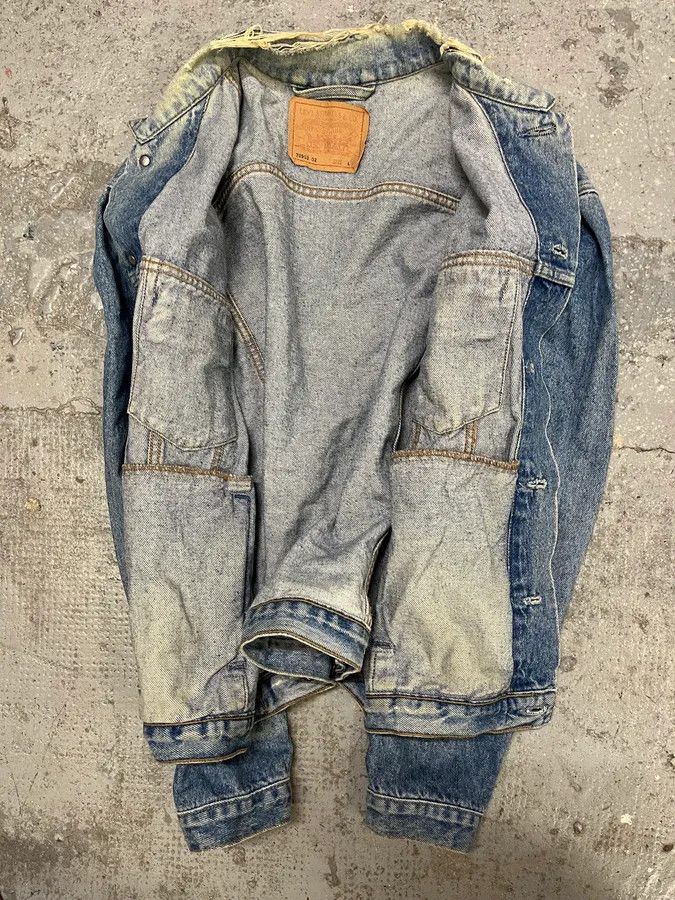 Levi's × Vintage 1990s Levi’s Blue Distressed Faded Denim Jacket Size US M / EU 48-50 / 2 - 6 Thumbnail