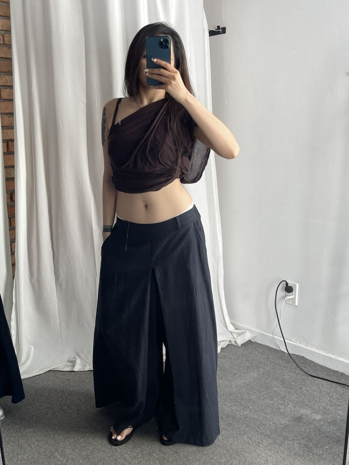 Journal Standard Double Standard Clothing Multi-Way Draped Batwing Knit Top Size ONE SIZE - 2 Thumbnail