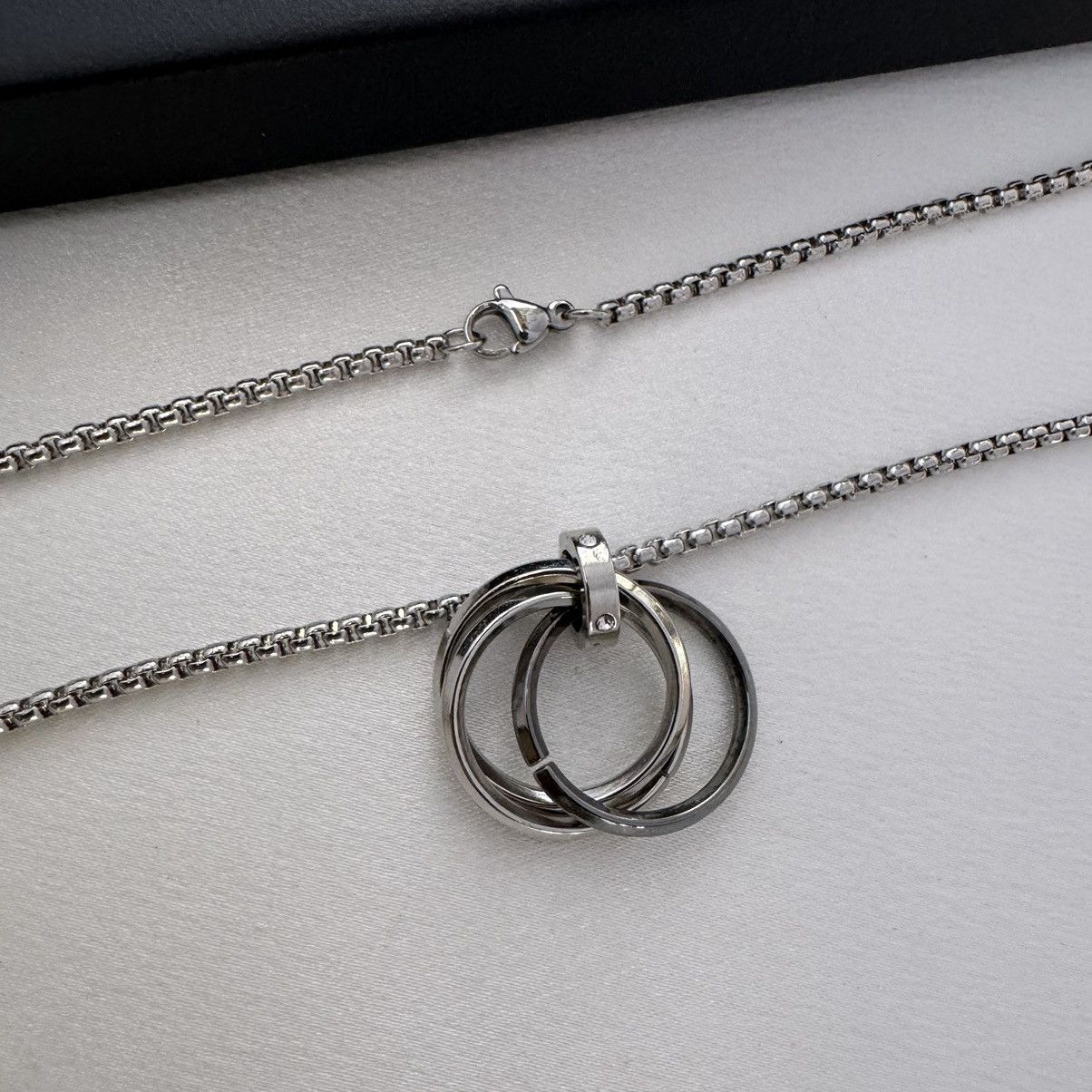 Other Multi Circle Pendant Necklace for Men Women Size ONE SIZE - 4 Thumbnail
