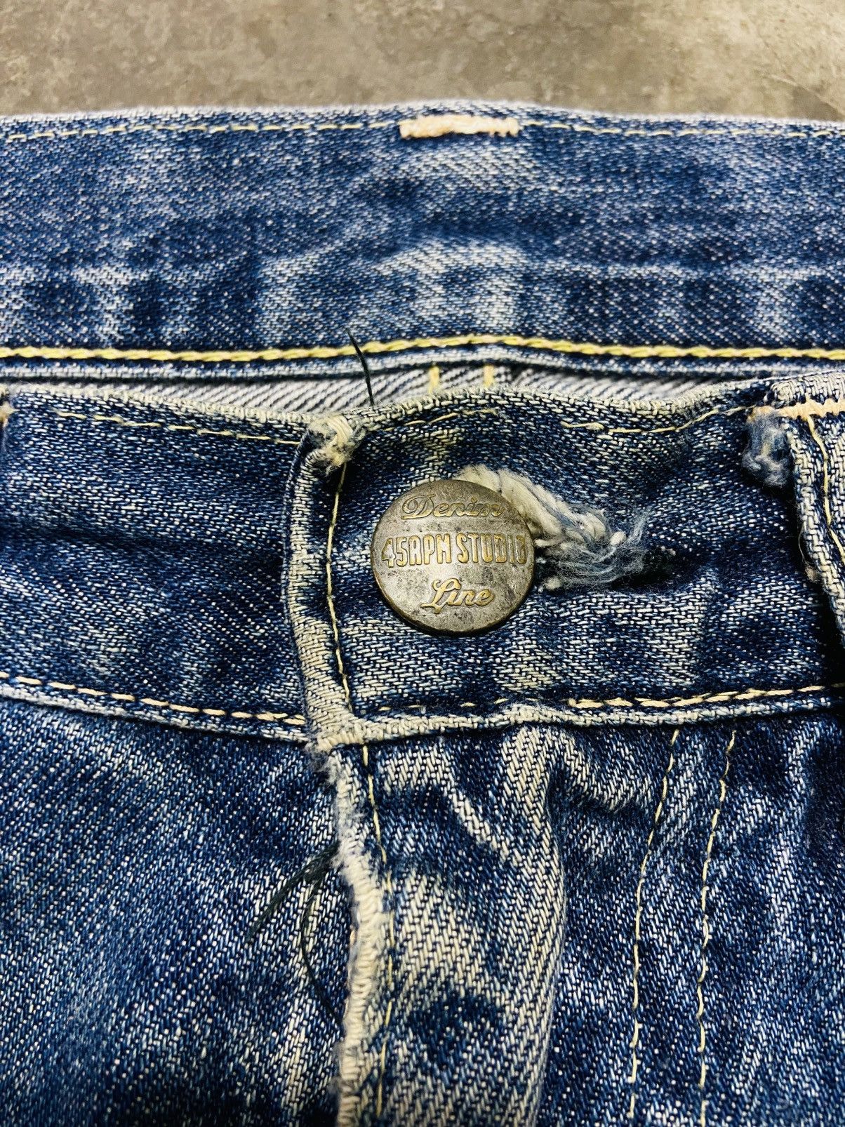 45rpm Vintage 45 RPM Distressed Jeans Size US 28 / EU 44 - 12 Thumbnail