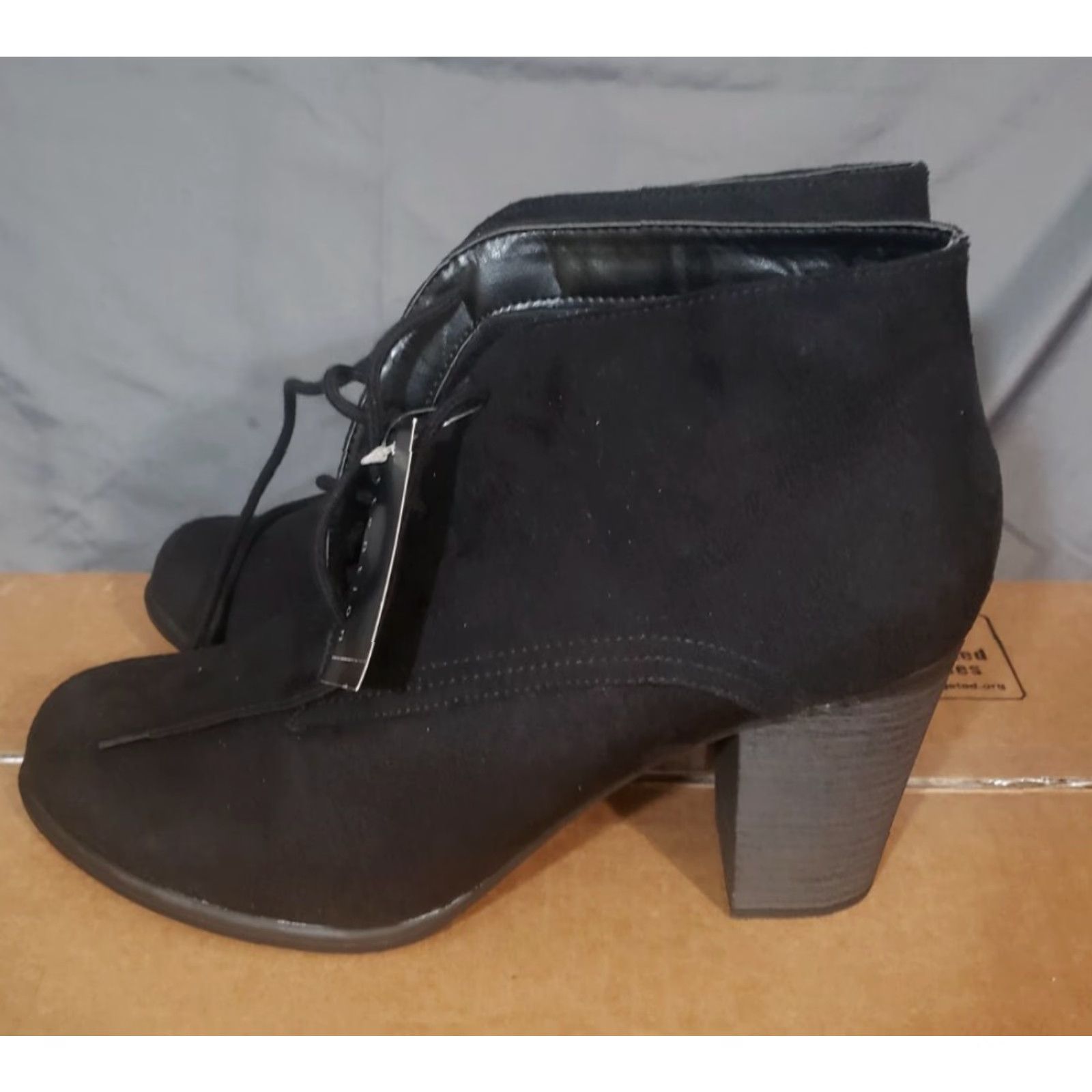Vintage Attention Womens Black Faux Suede Vegan Lace Up Booties Talina Heel SZ 11 Boots Size US 10 / IT 40 - 3 Thumbnail