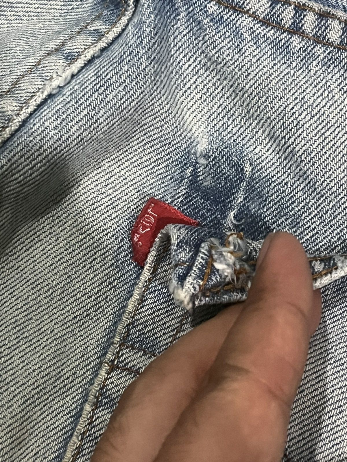 Levi's × Levi's Vintage Clothing × Vintage Vintage 80s Levi’s 501 Button Fly Blue Washed Trashed Jeans Size US 28 / EU 44 - 13 Thumbnail