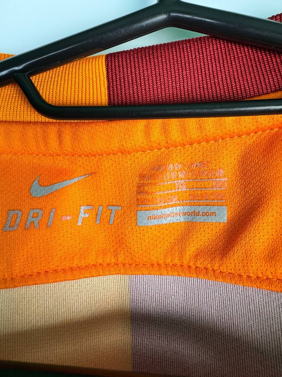 Nike GALATASARAY FOOTBALL SOCCER JERSEY NIKE Size boys xl L Size US XL / EU 56 / 4 - 2 Thumbnail