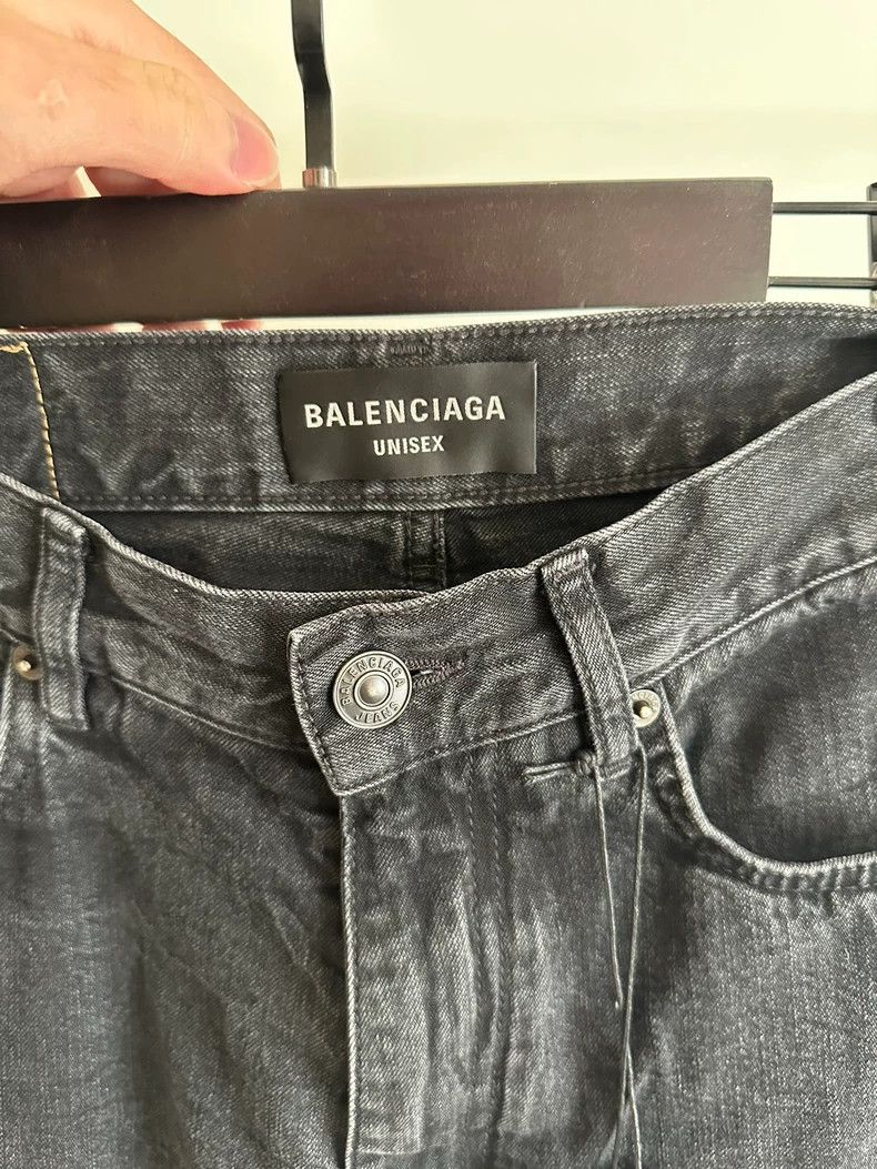 Balenciaga balenciaga size xs Flared jeans Size US 28 / EU 44 - 4 Thumbnail