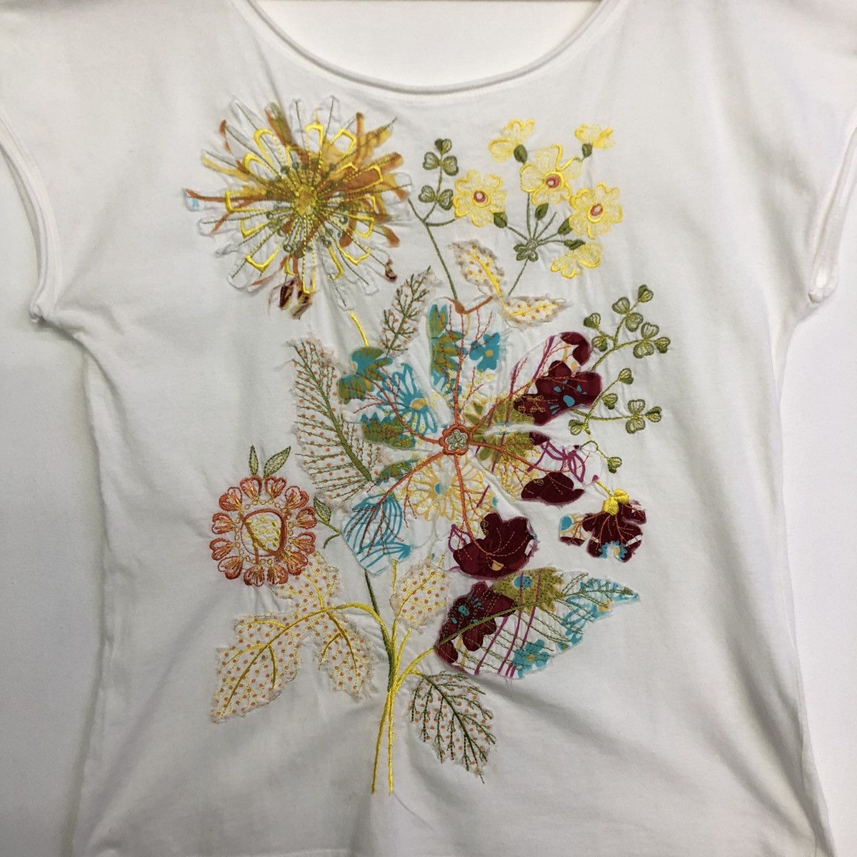 Designer × Max Mara MaxMara Embriodery Sleveeless Women Tshirt Size M / US 6-8 / IT 42-44 - 2 Thumbnail