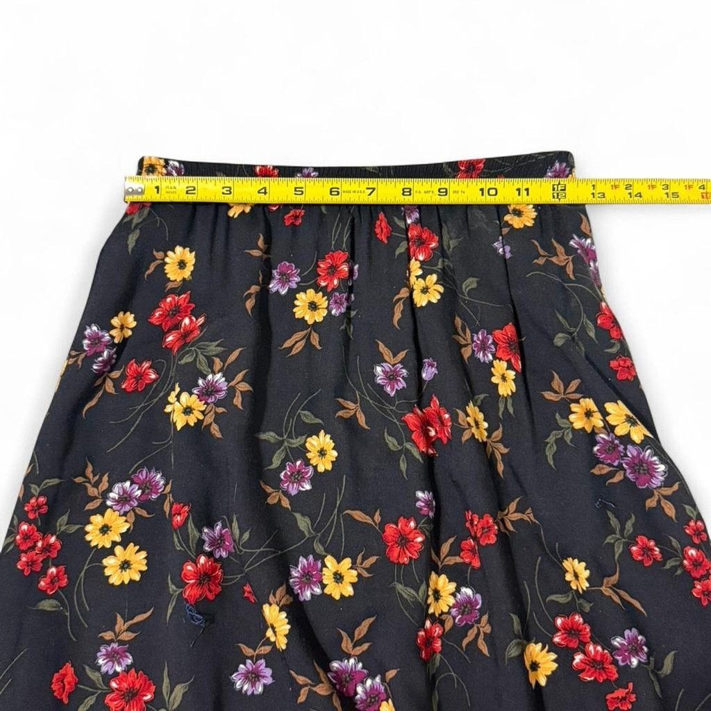 Other VINTAGE Cottage core vibes Black floral skirt Size 28" / US 6 / IT 42 - 5 Thumbnail