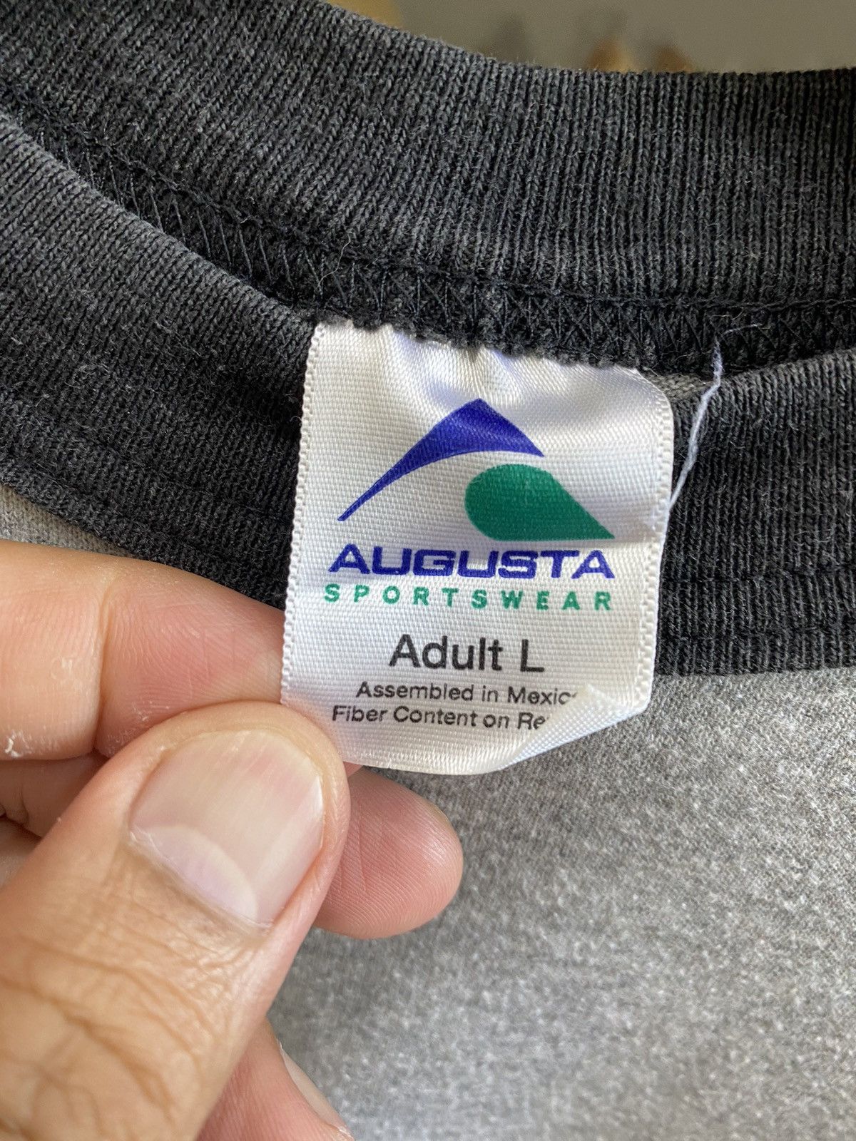 Vintage 3/4 AUGUSTA TSHIRT Size US L / EU 52-54 / 3 - 3 Thumbnail