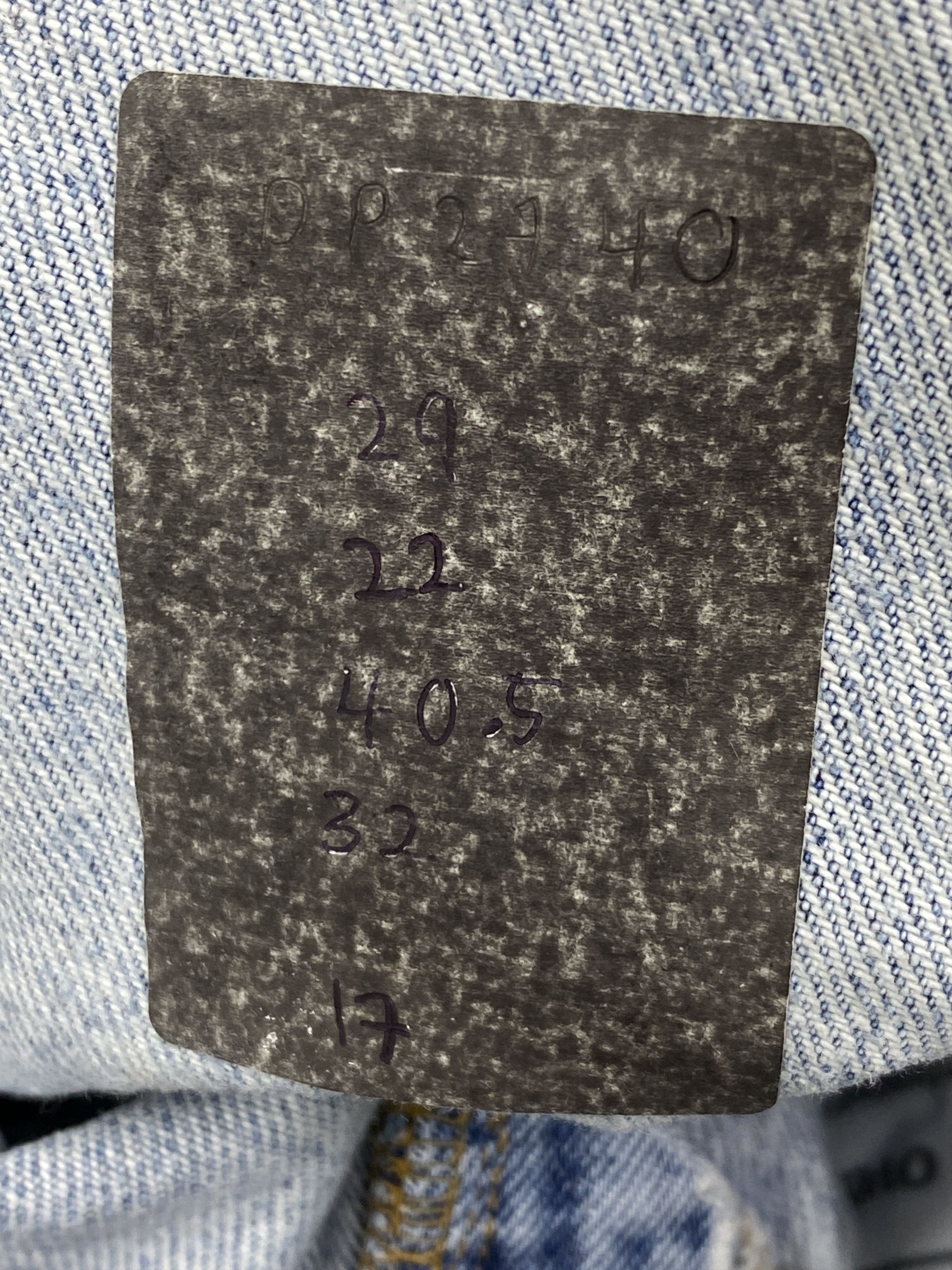 Levi's Vintage Levis 501 Distressed Jeans DP2740 Size US 29 - 21 Thumbnail