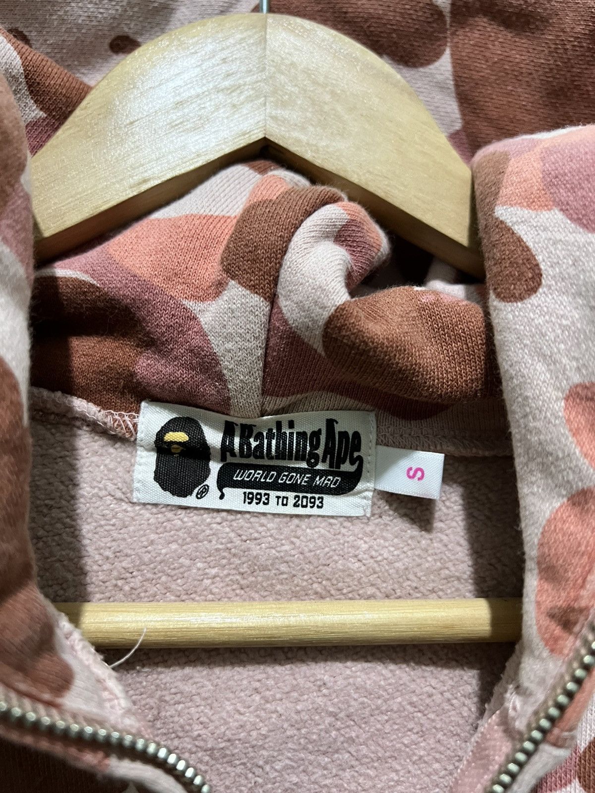 Bape BAPE WGM Camo Shark Full Zip Hoodie Size S / US 4 / IT 40 - 13 Thumbnail