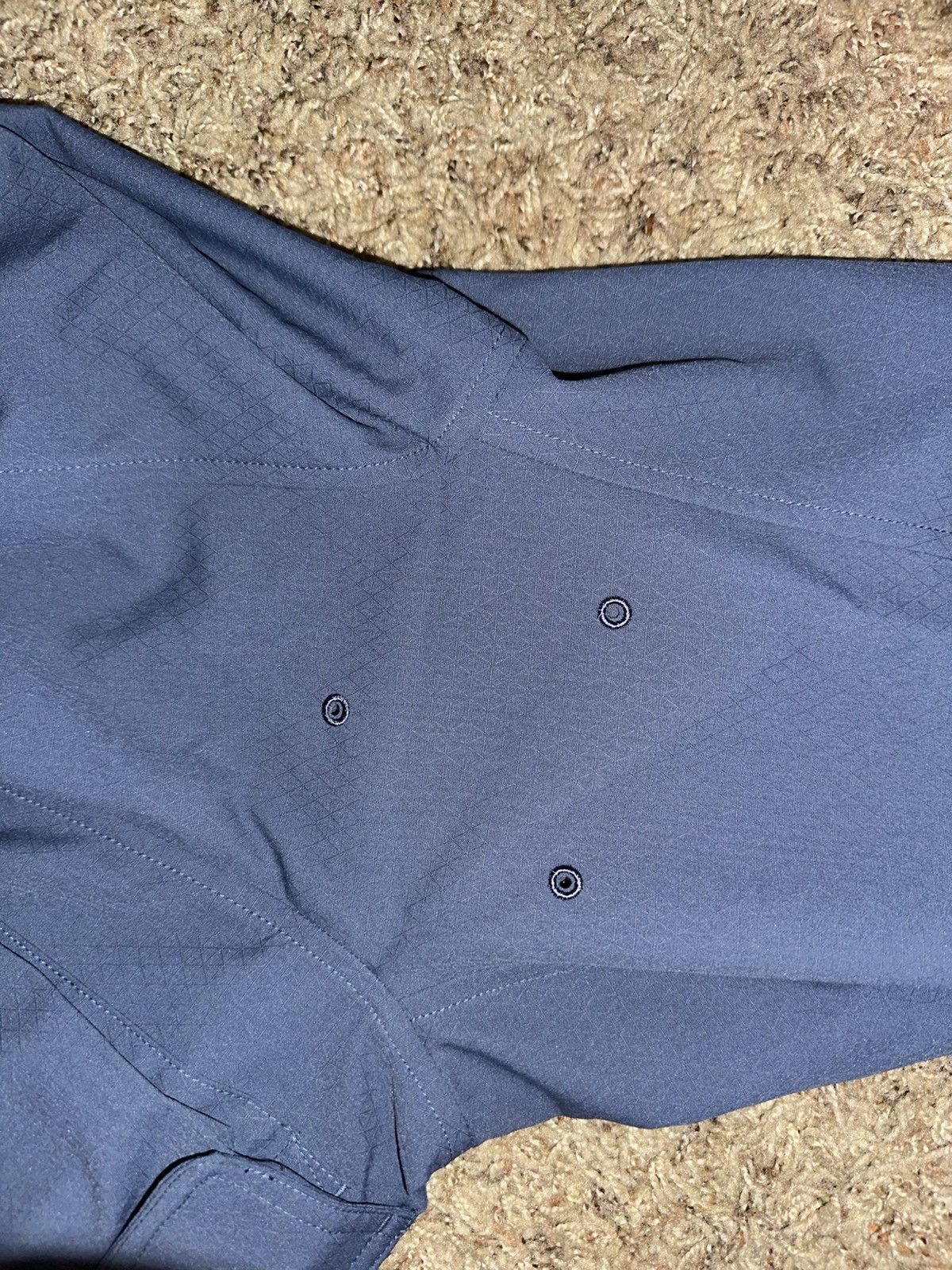Nike Nike ACG Dri-FIT UV 'Devastation Trail' Men's Top Sample Size US M / EU 48-50 / 2 - 16 Thumbnail
