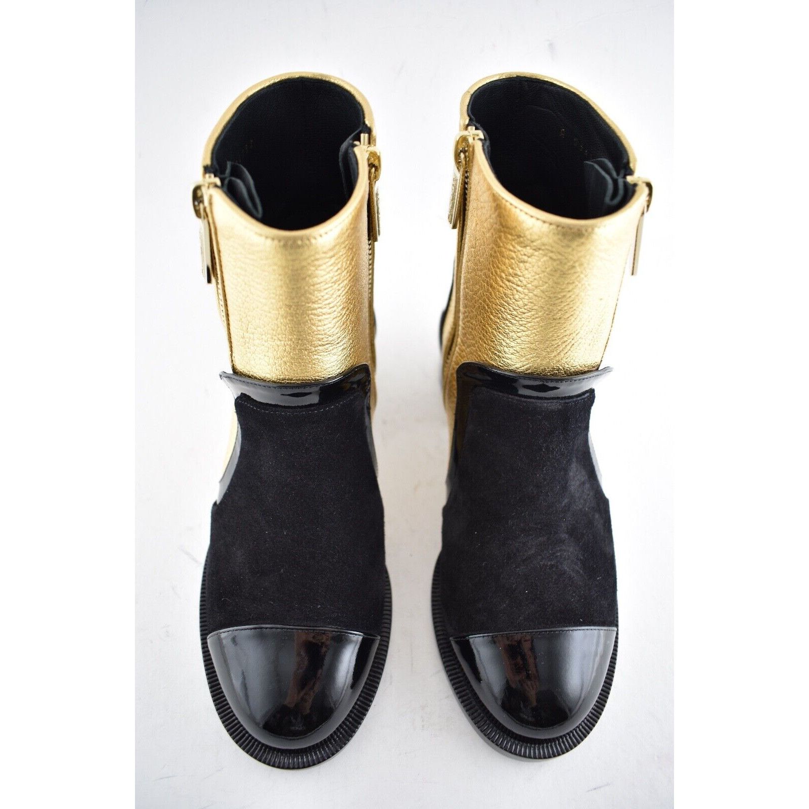 Chanel Chanel 18B Gold Black Patent Suede CC Logo Zipper Zip Size US 5 / IT 35 - 5 Thumbnail