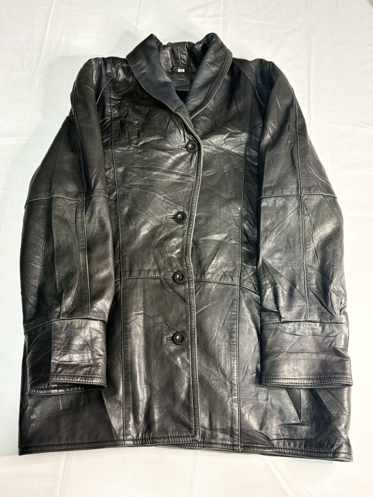 Vintage Vintage 90s Button Up Leather Trench Coat | $80 Size XS / US 0-2 / IT 36-38 - 1 Thumbnail