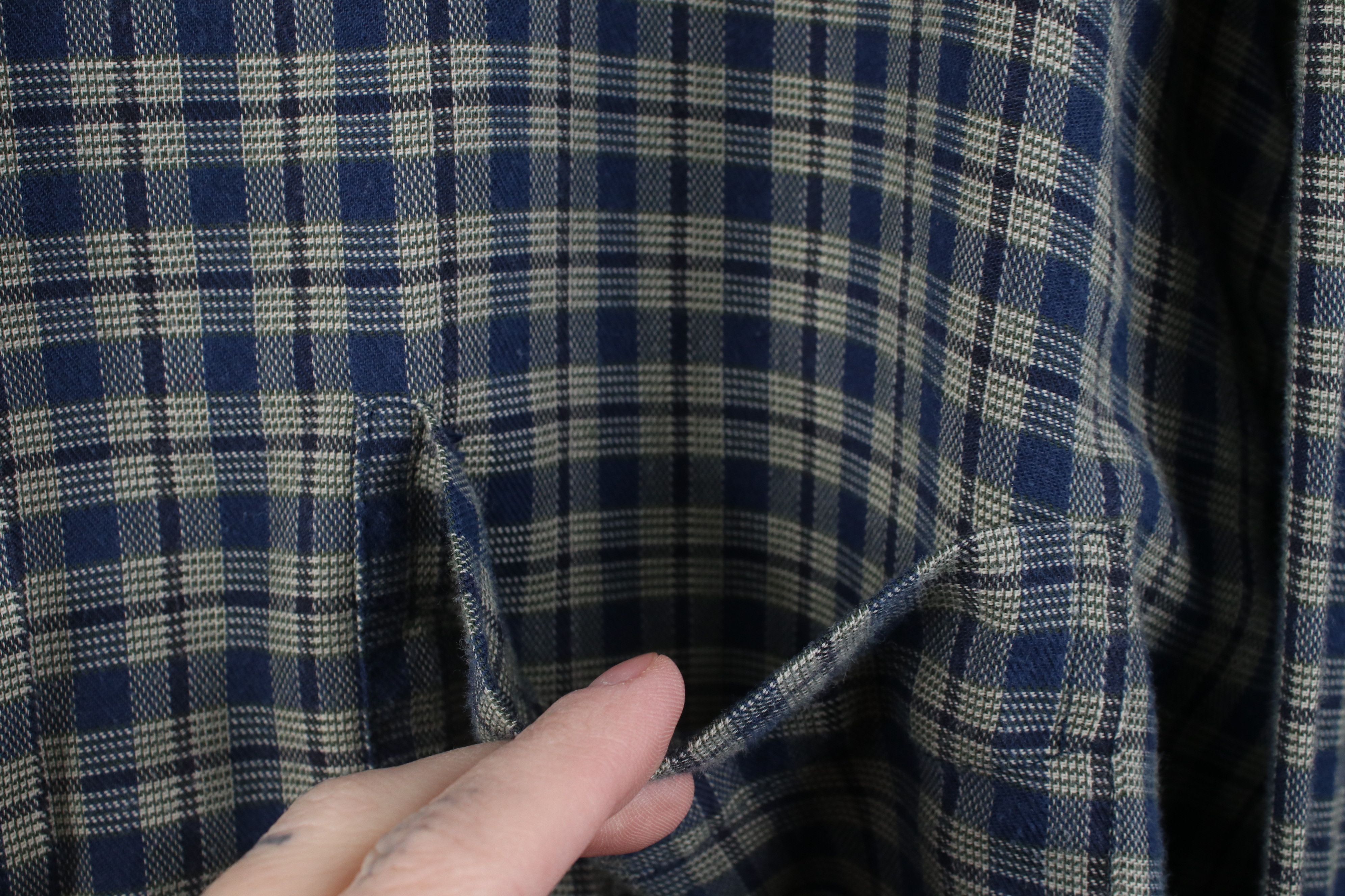 Vintage Vintage 90s Streetwear Collared Button Down Shirt Plaid Size US XL / EU 56 / 4 - 5 Thumbnail