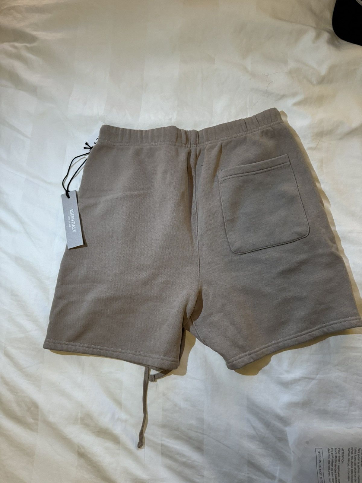 Essentials × Fear of God Sweat Shorts - Tan Size US 30 / EU 46 - 5 Thumbnail