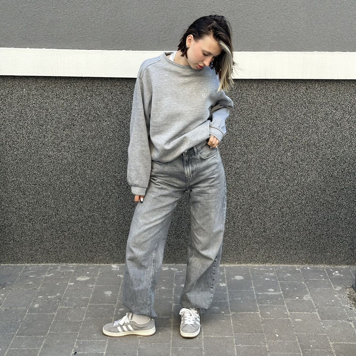 Champion × Vintage Vintage Champion Sweatshirt Small Logo 90s Y2K Size M / US 6-8 / IT 42-44 - 1 Thumbnail